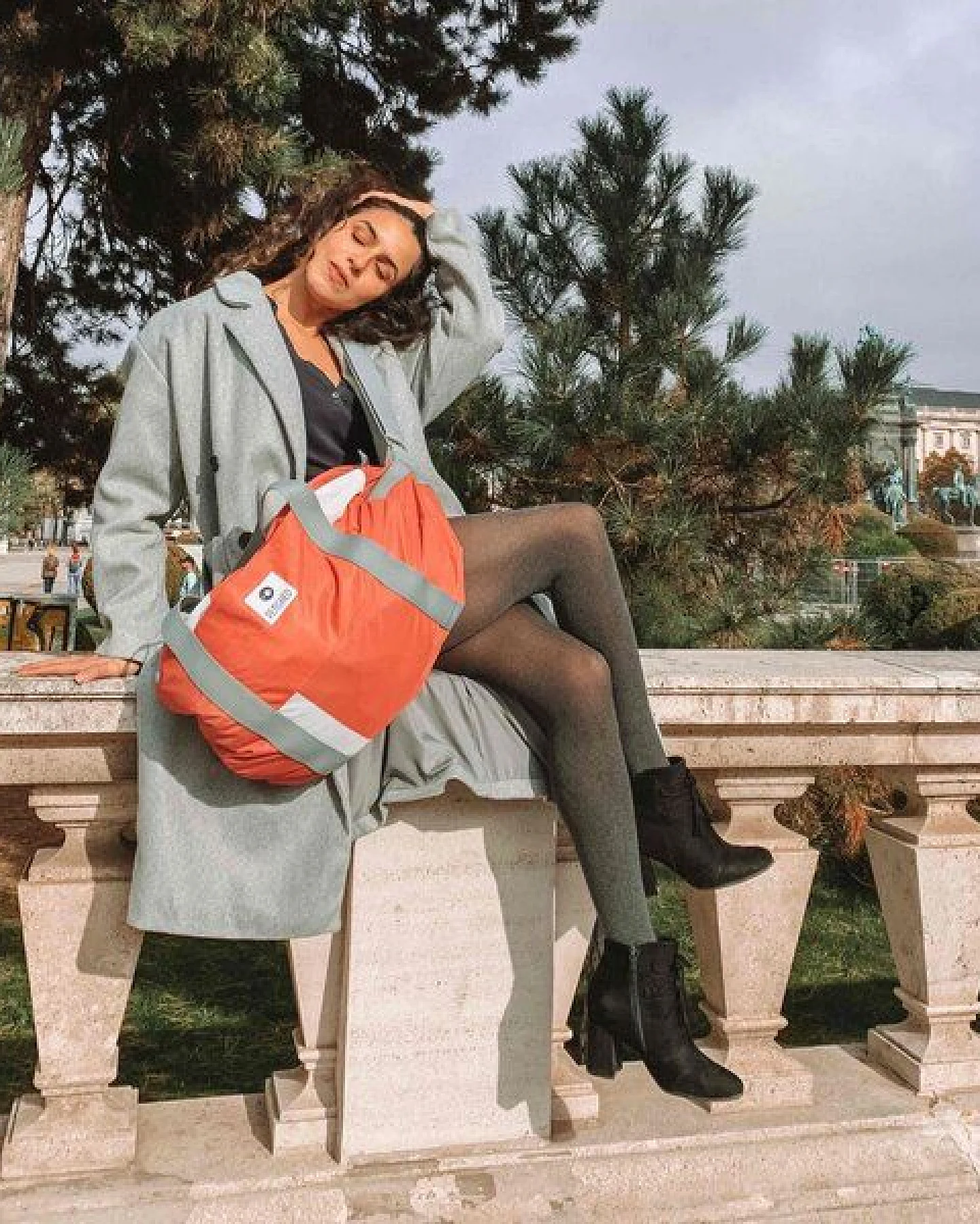 REFISHED fair fashion Tasche 'SPORTY BAG' - upcycelte Fahnen – Ansicht 4