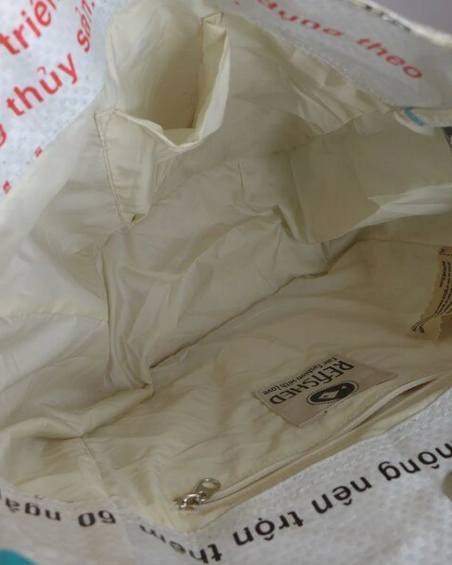 REFISHED fair fashion Tasche 'URBAN BAG' - upcycelte Fischfuttersäcke – Ansicht 2