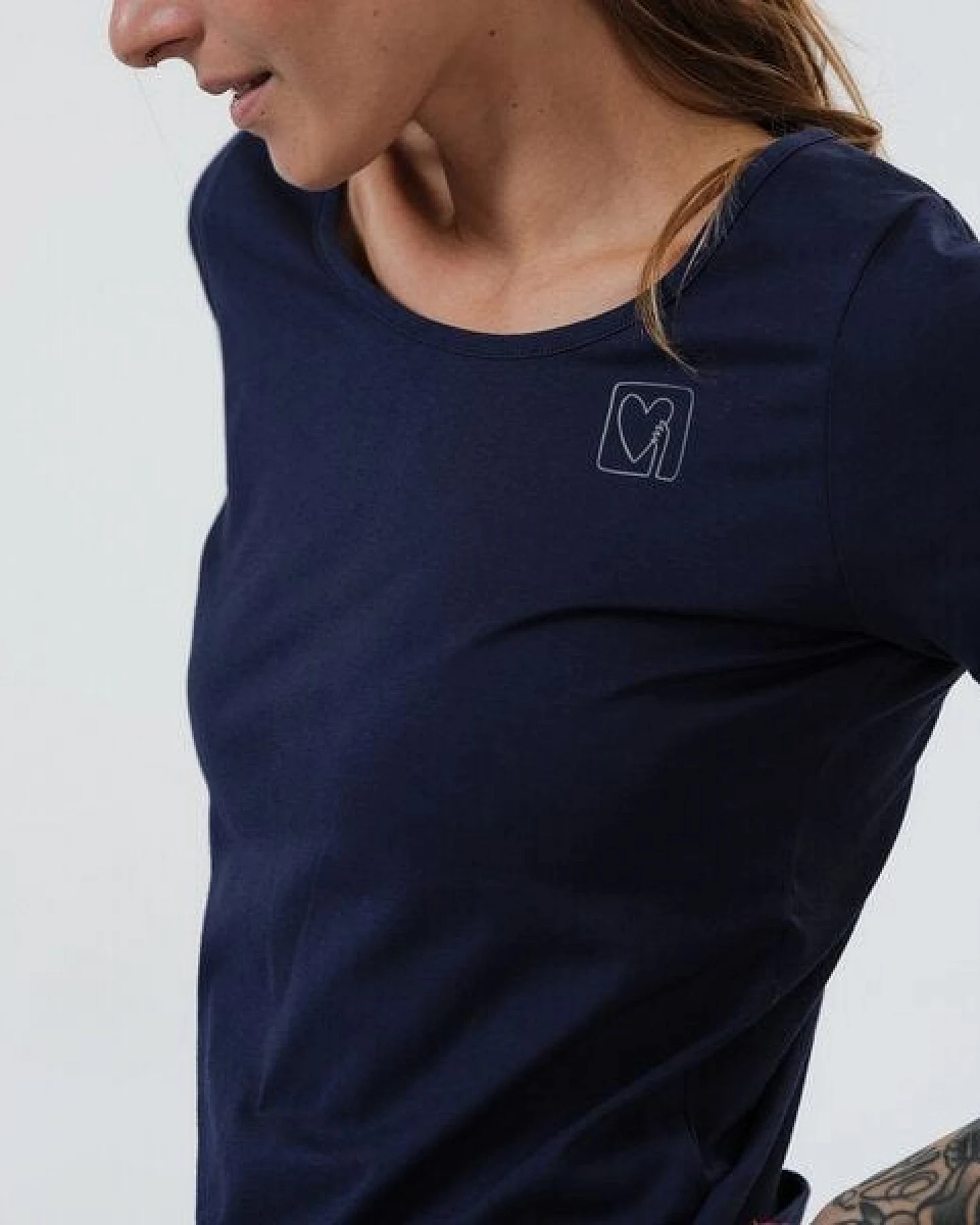 GARY MASH Shirt Taylor Herz aus Biobaumwolle – Ansicht 4