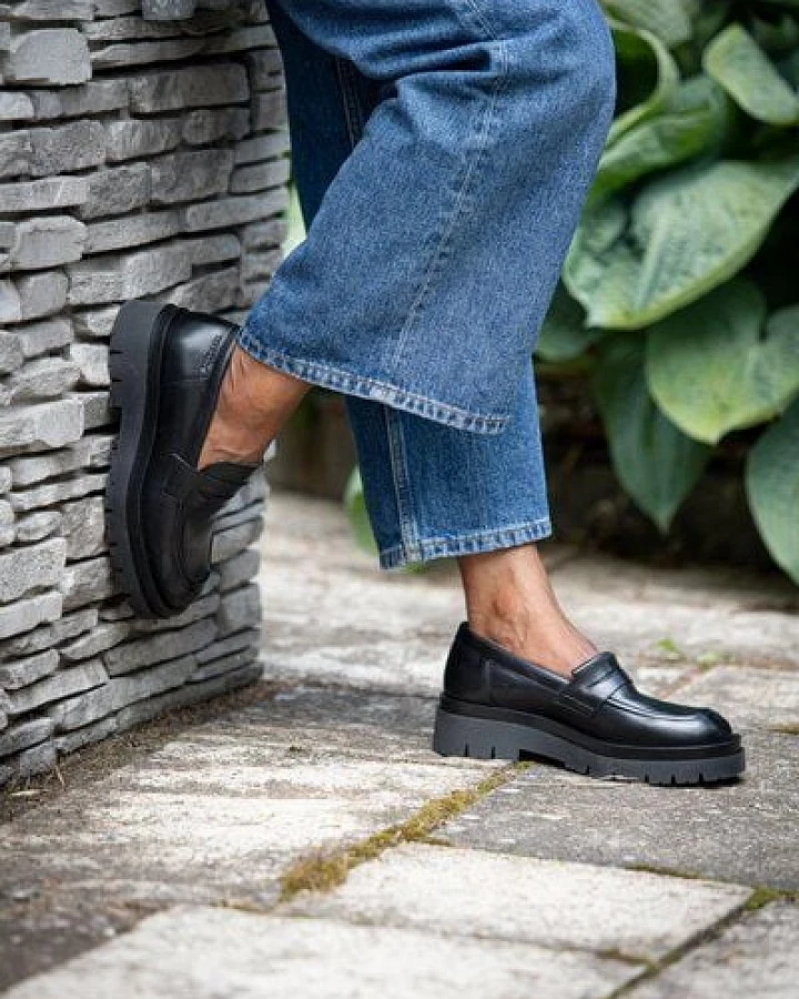 Ten Points - Loafer Margaret