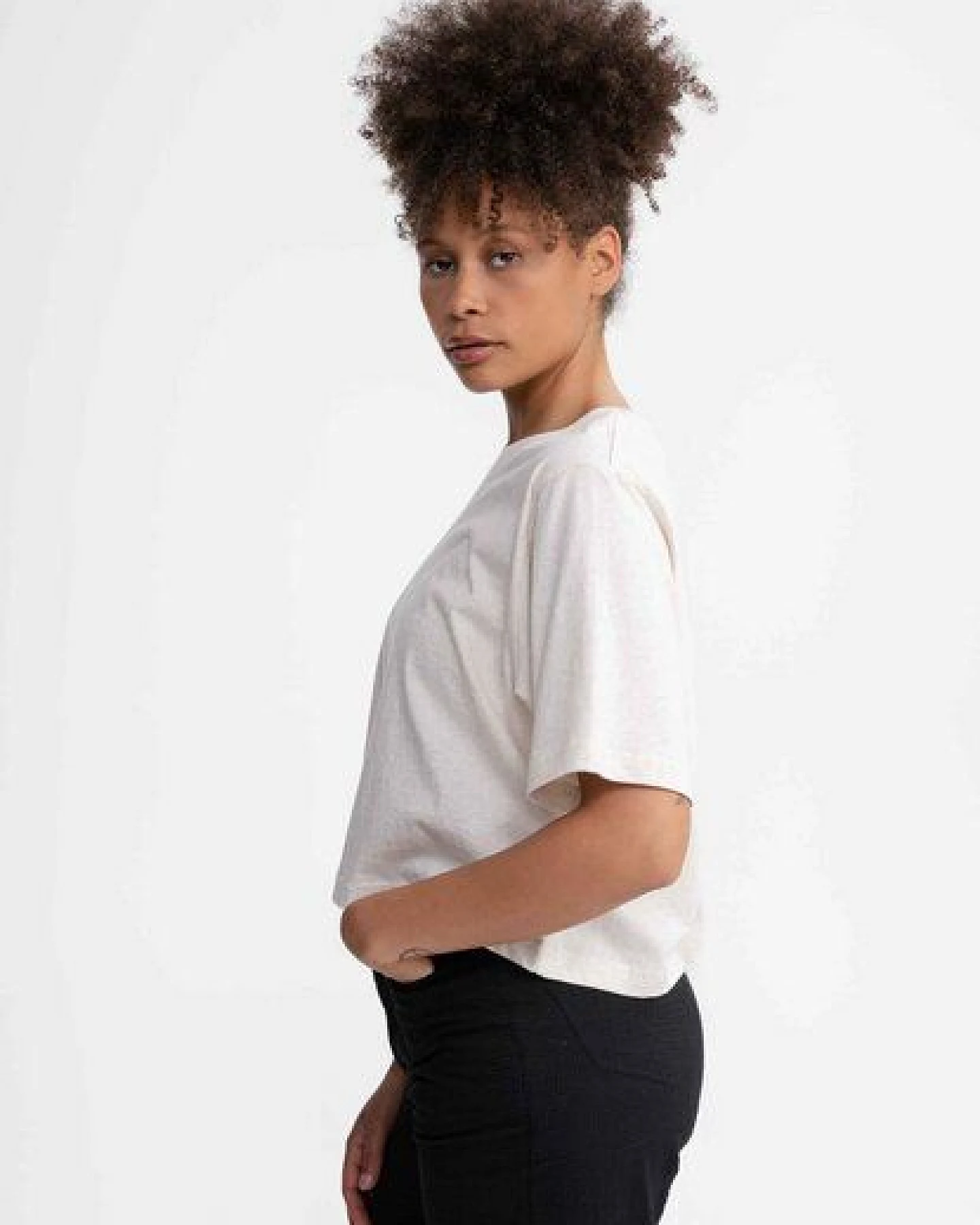Cropped T-Shirt Style DESNA – Ansicht 2