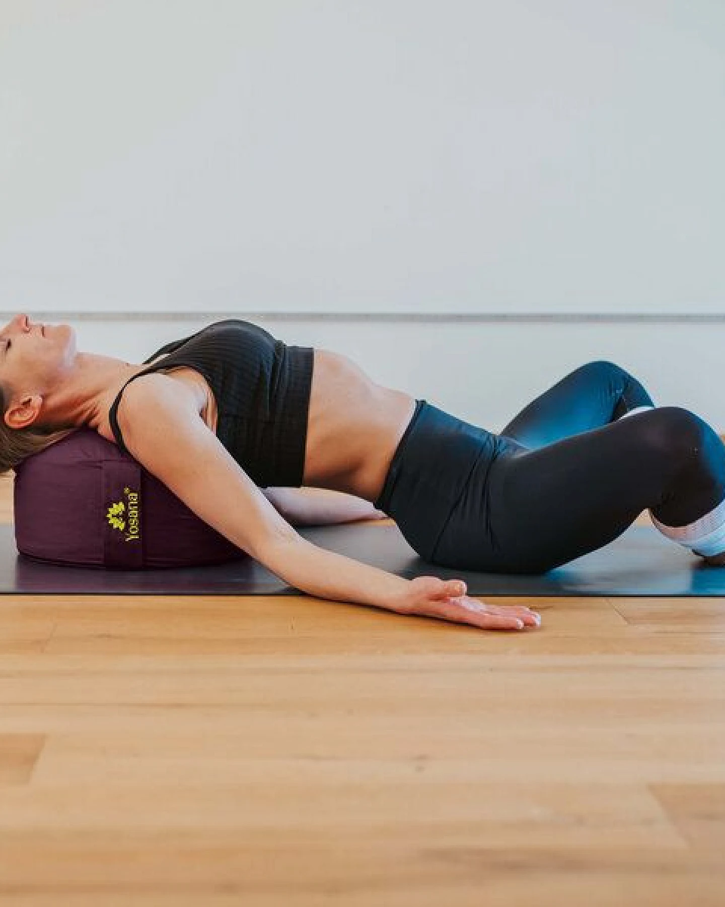 Yosana Yogakissen XL, 35cm rund, Meditationskissen mit Deutscher Bio-Dinkelspelzen Füllung – Ansicht 3