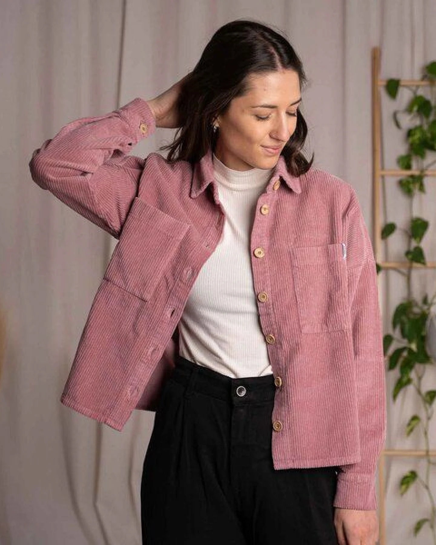 Vresh Clothing Vani - Cord Hemd aus Biobaumwolle – Ansicht 4