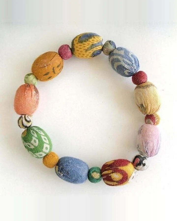 Worldfinds Kantha Armband Dotted Oval