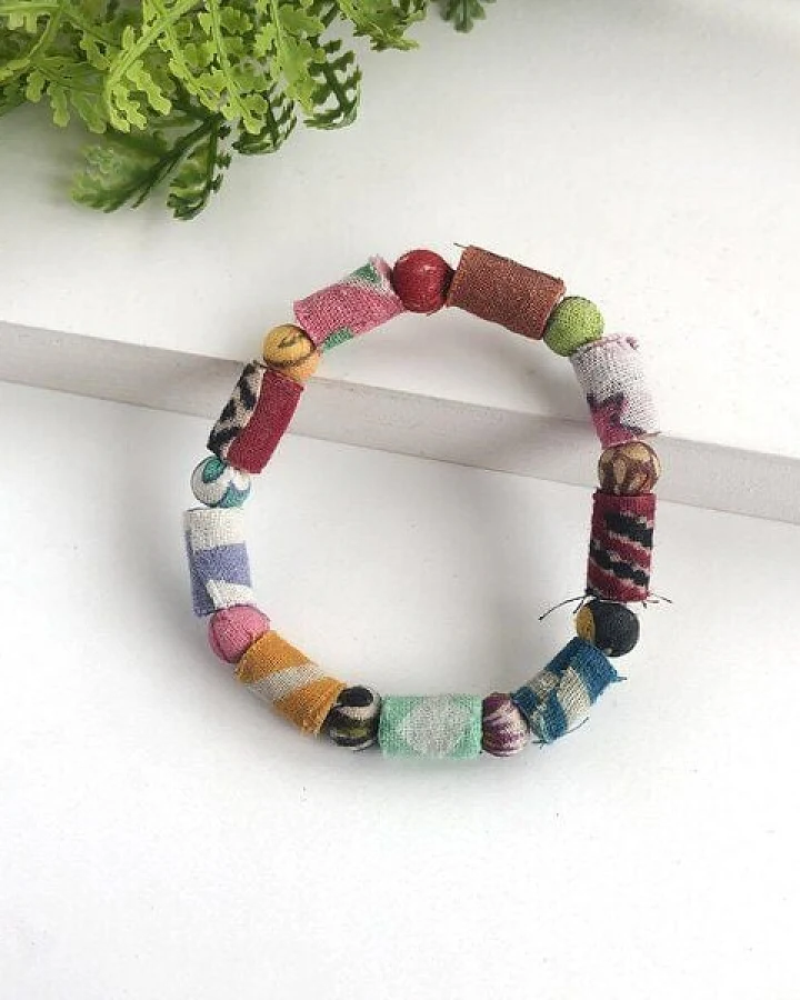 Worldfinds Kantha Armband Dot Dash