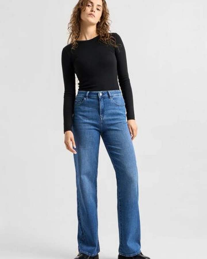 Produktseite: Damen Jeans DEW High Waist Flared DAWN Bio-Baumwolle