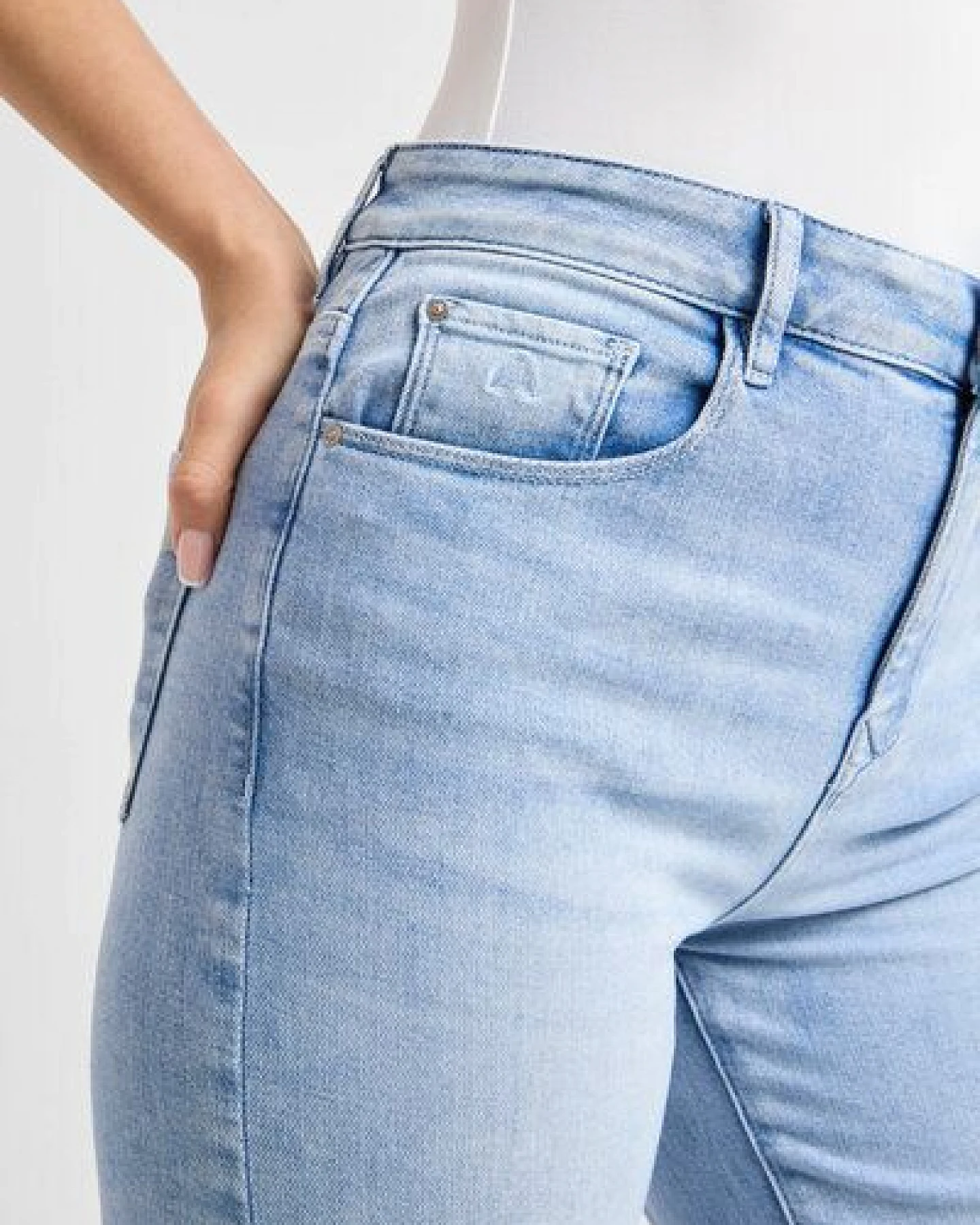 Damen Jeans DEW High Waist Flared DAWN Bio-Baumwolle – Ansicht 4