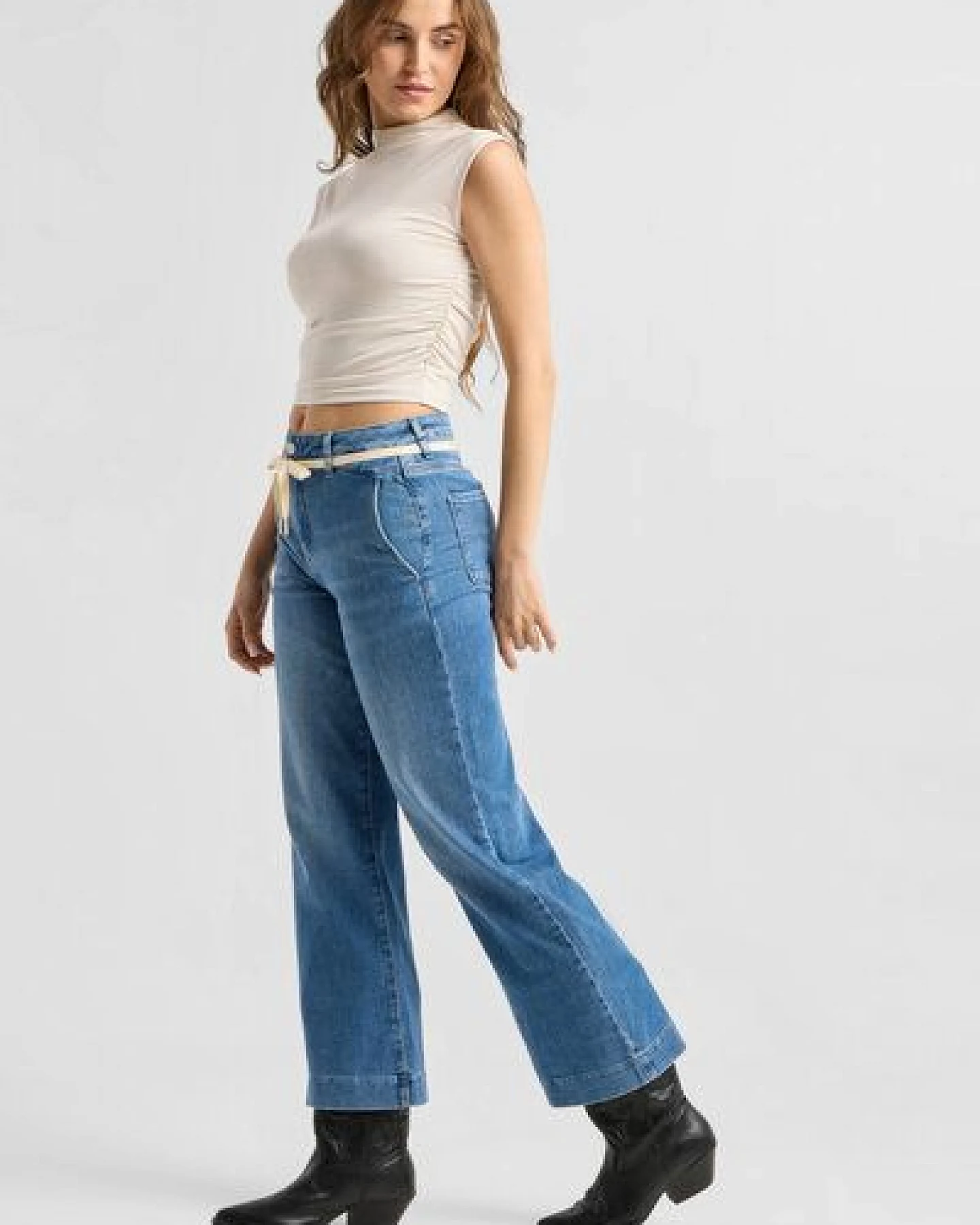 Damen Jeans DEW Flared High Waist French Pocket DAWN Bio-Baumwolle – Ansicht 3