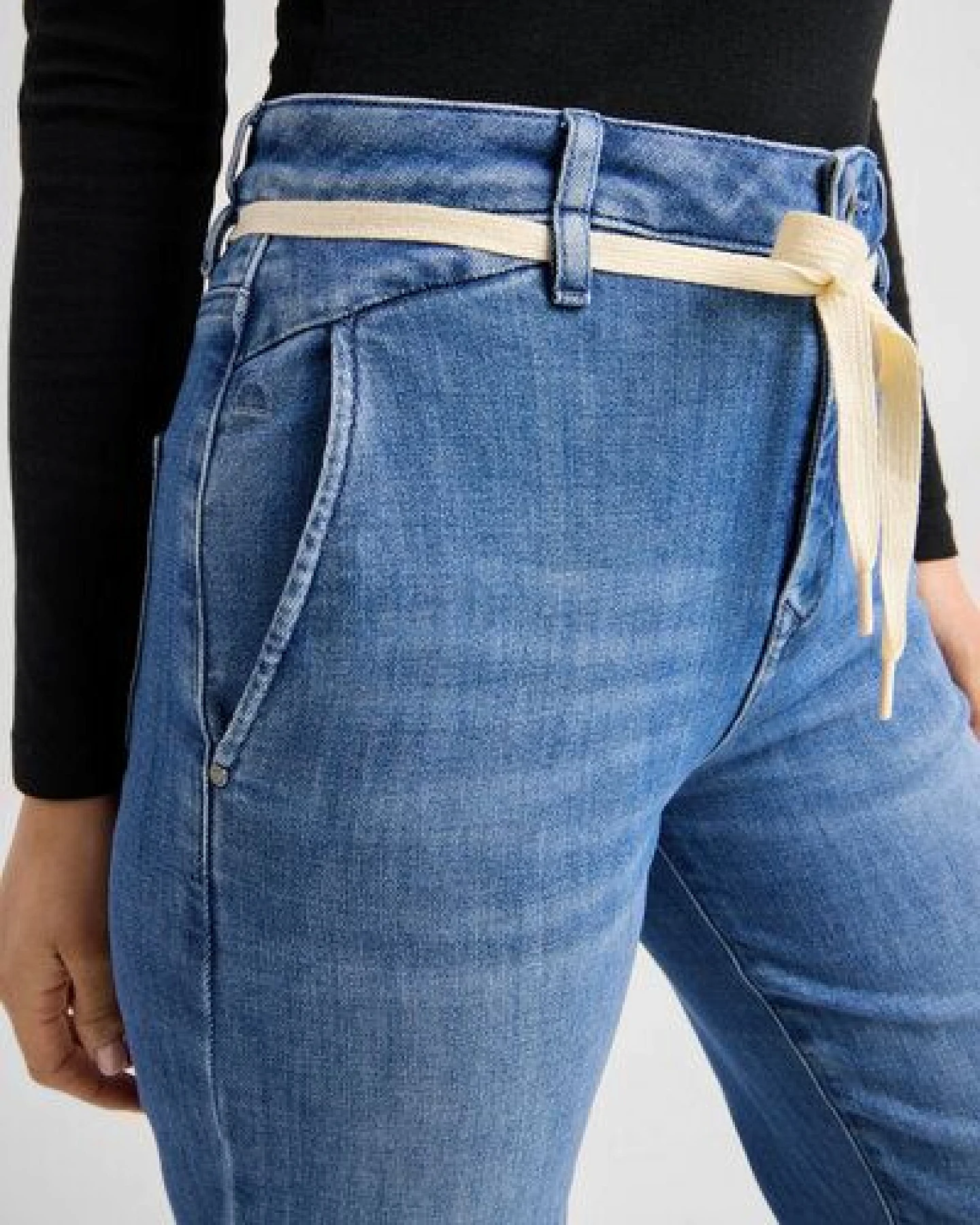 Damen Jeans DEW Flared High Waist French Pocket DAWN Bio-Baumwolle – Ansicht 4