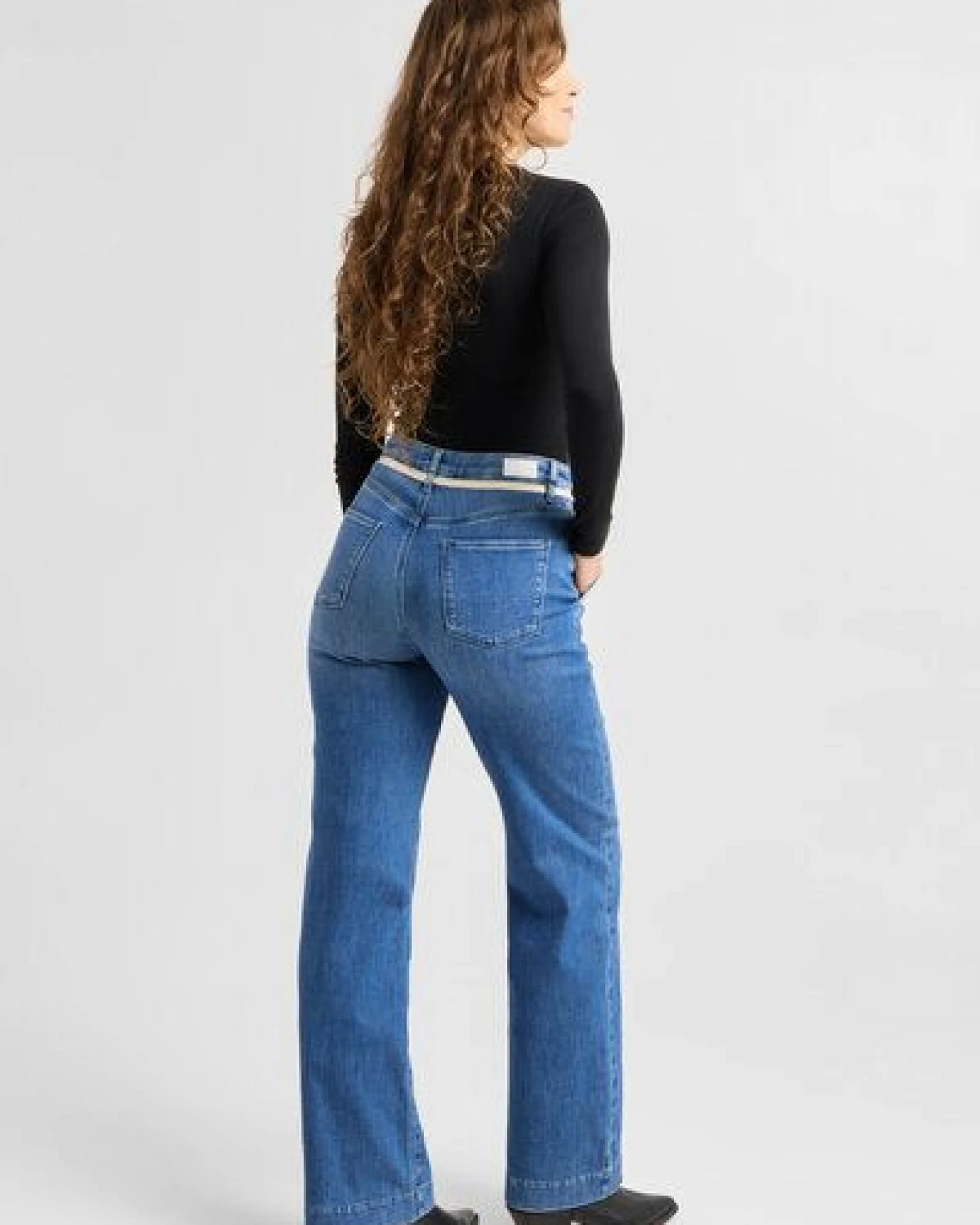 Damen Jeans DEW Flared High Waist French Pocket DAWN Bio-Baumwolle – Ansicht 3