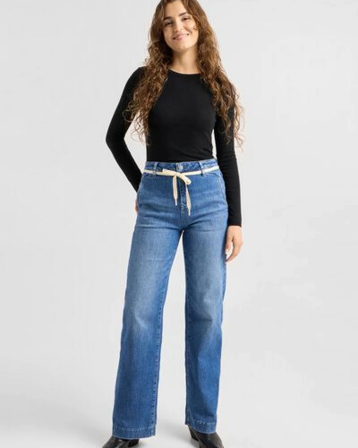 Damen Jeans DEW Flared High Waist French Pocket DAWN Bio-Baumwolle – Ansicht 4
