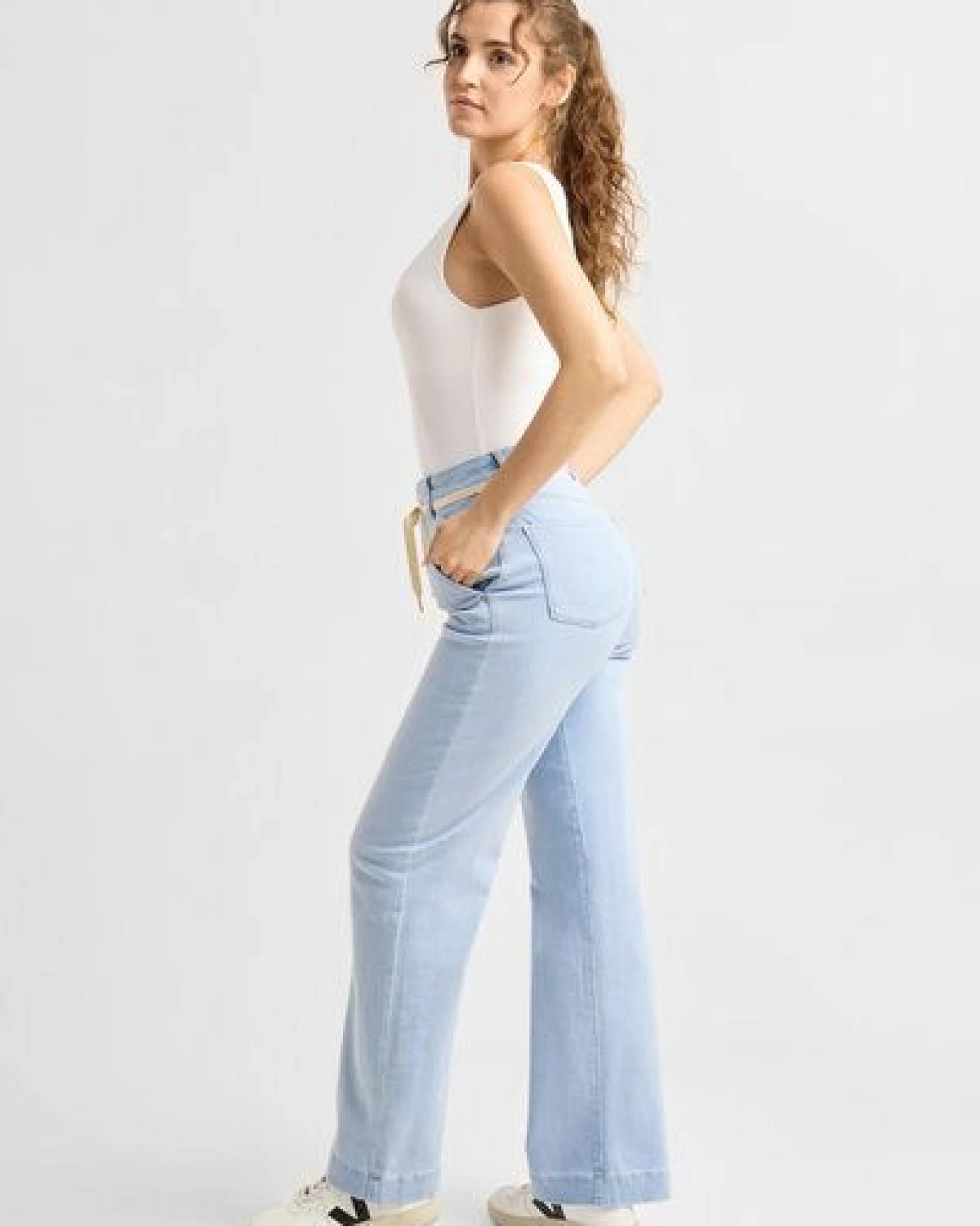 Damen Jeans DEW Flared High Waist French Pocket DAWN Bio-Baumwolle – Ansicht 3