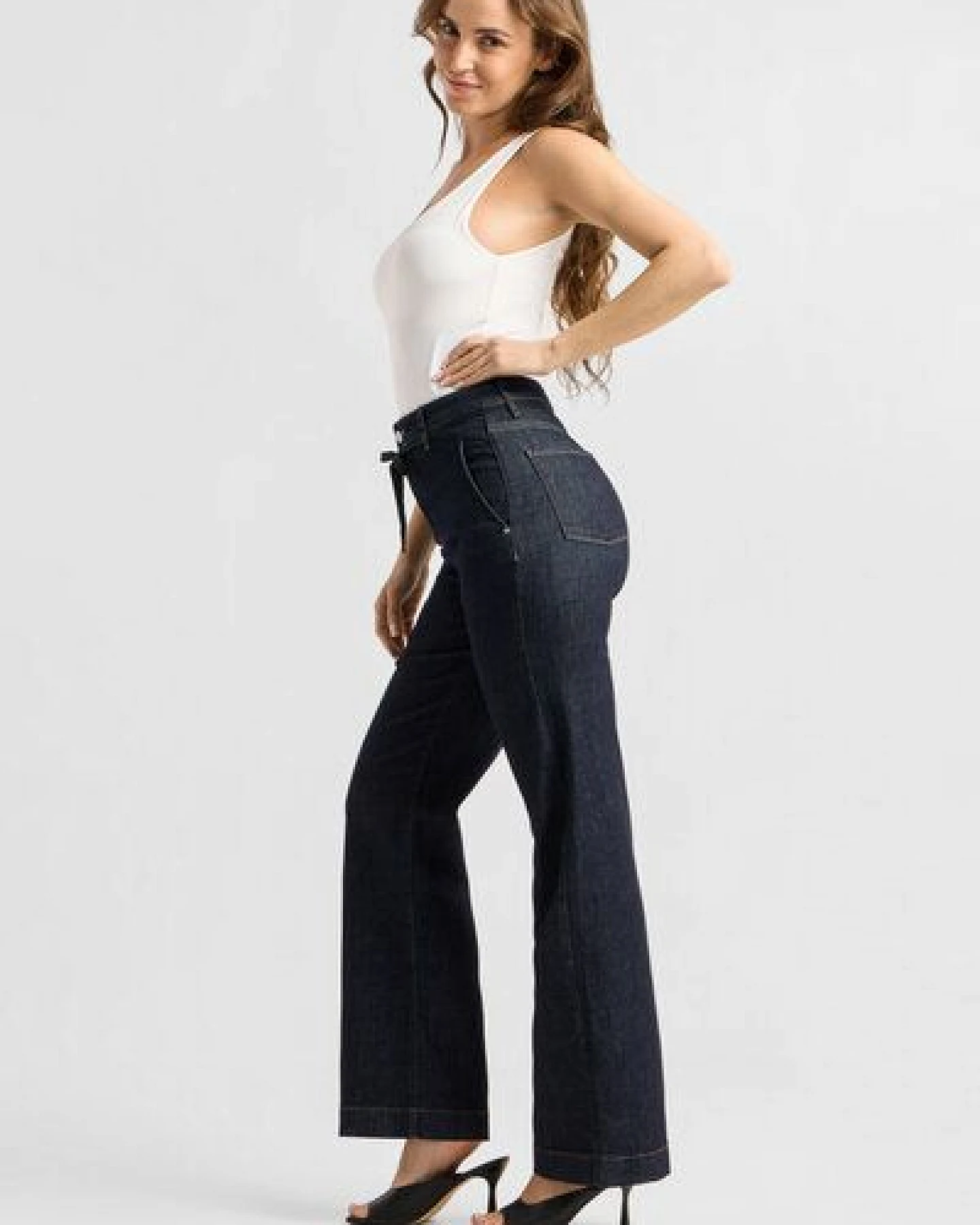 Damen Jeans DEW Flared High Waist French Pocket DAWN Bio-Baumwolle – Ansicht 3