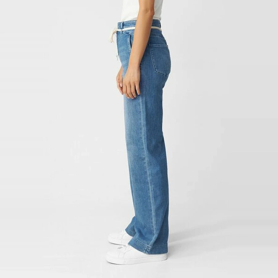 Medium Blue