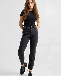 Black/black