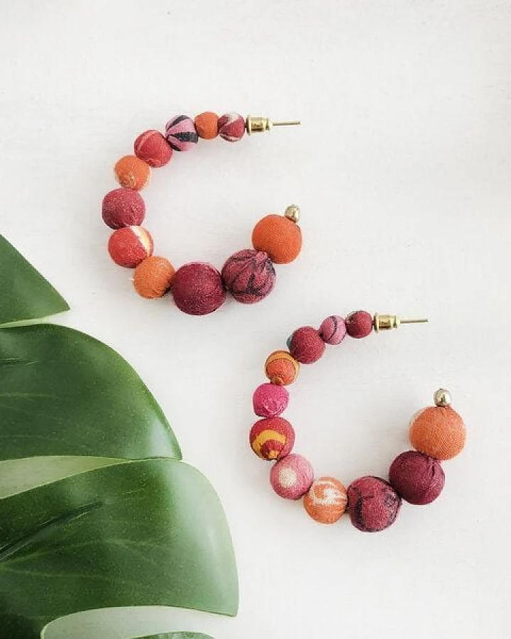 Worldfinds Kantha Ohrringe Graduated Hoops
