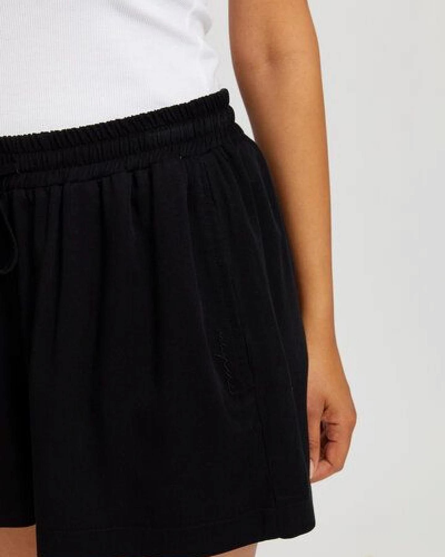 Mazine Shorts- Palm Cove Shorts - aus Ecovero – Ansicht 3