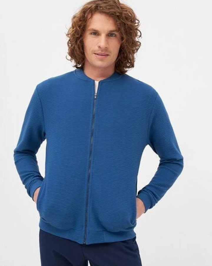 Blau