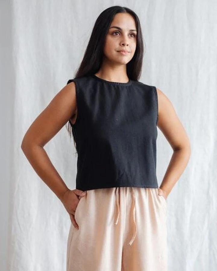 Jyoti - Fair Works Hanf/Tencel Top Arman Schwarz