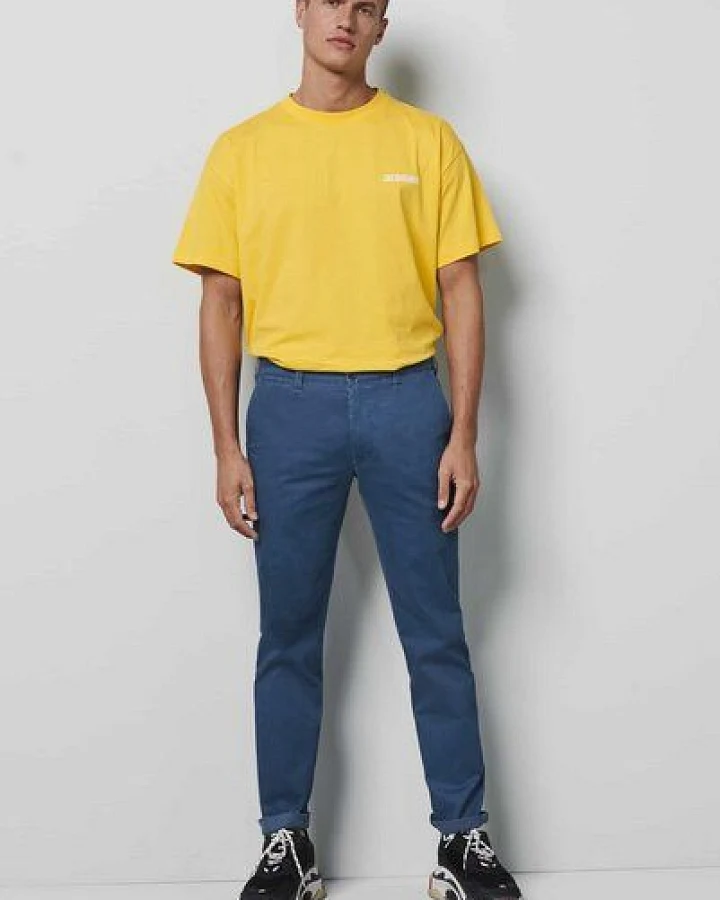 Blau