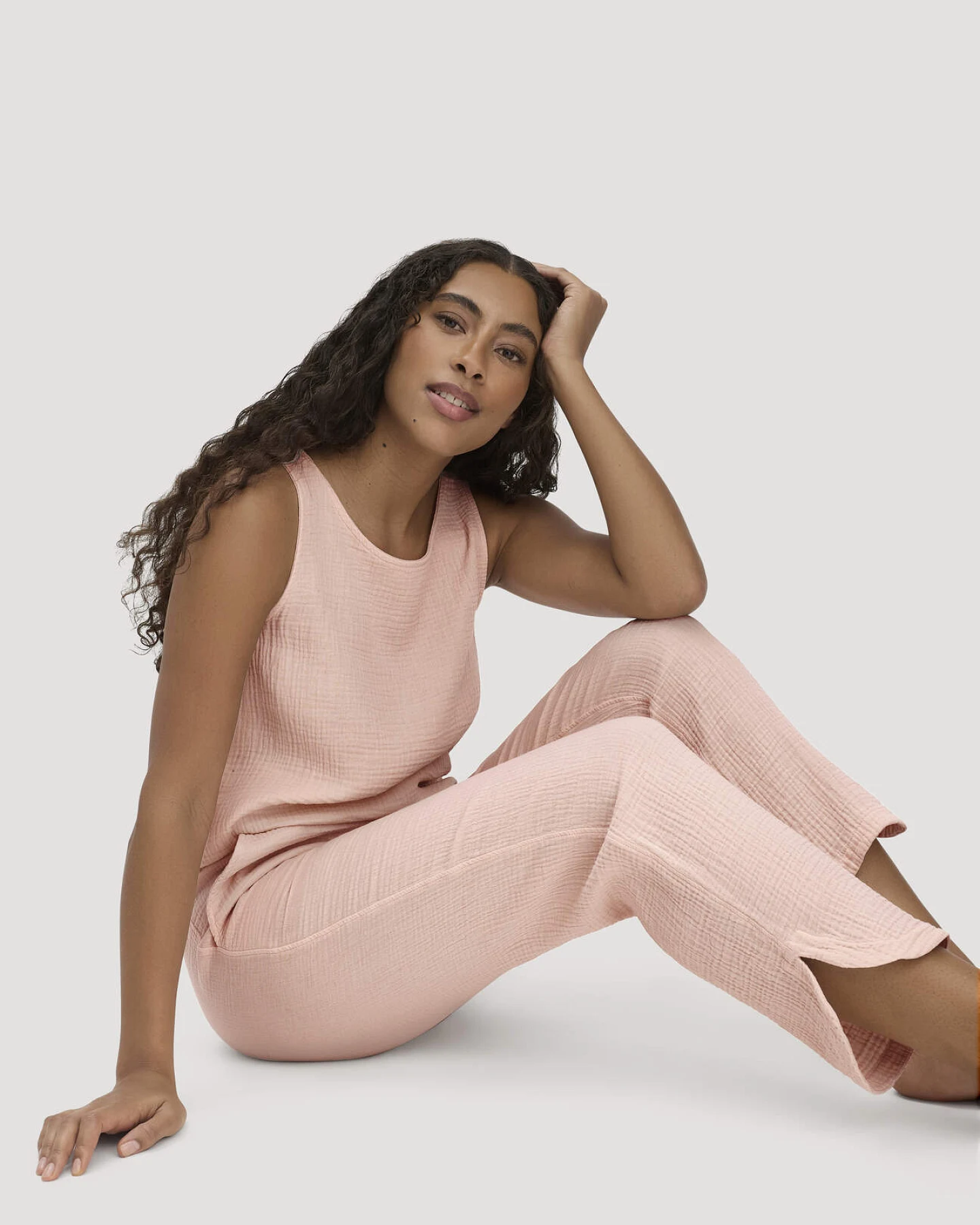 hessnatur Damen Musselin Schlafhose Regular PURE COMFORT aus Bio-Baumwolle - rosa - Größe 36 – Ansicht 3