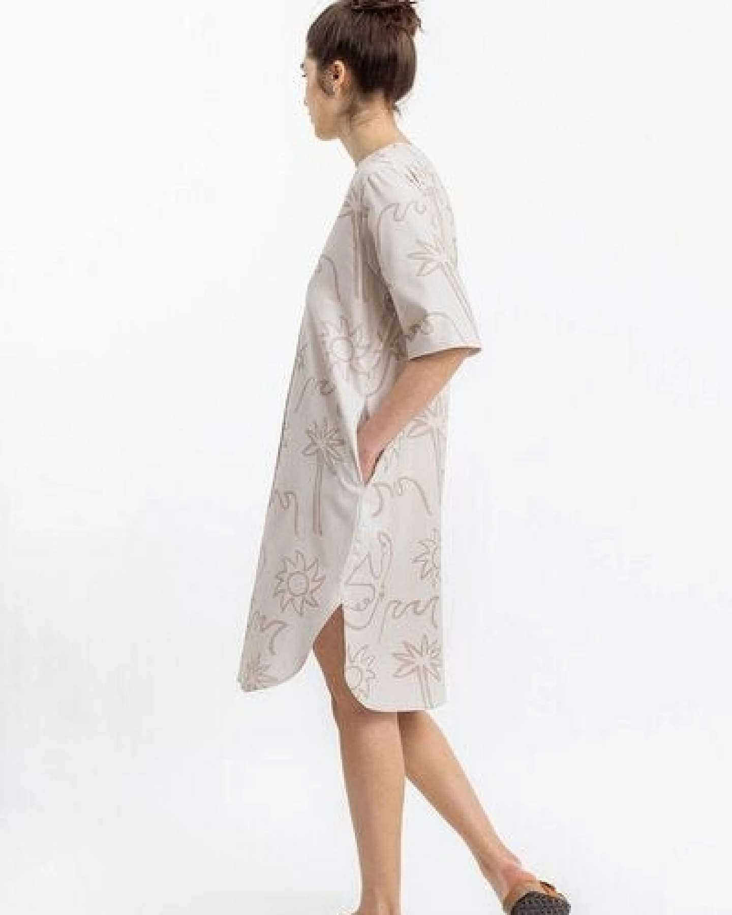 Rotholz Beachside Kaftan Kleid Off-White – Ansicht 4