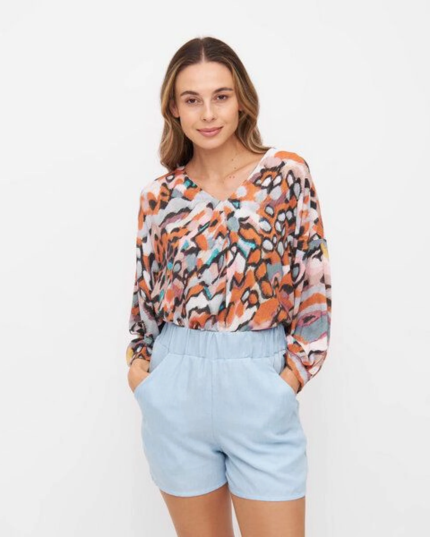 WiDDA berlin MAVA sommerliche Bluse mit Grafik Print aus Lenzing ECOVERO – Ansicht 3