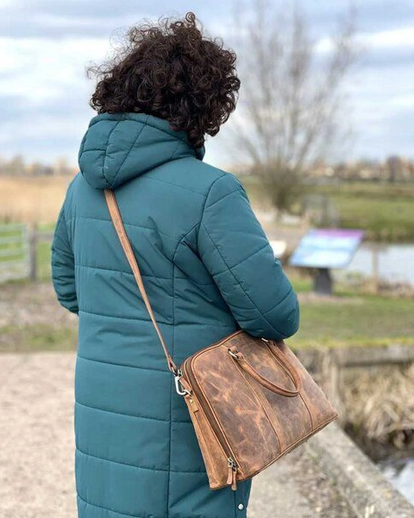 MoreThanHip Damen Laptoptasche 15,6" aus mattem Vintage-Öko-Leder - Hazel - braun oder schwarz – Ansicht 2