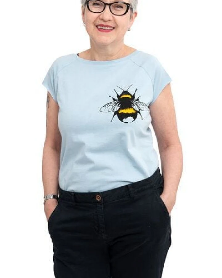 Hirschkind Fair-Trade-Frauenshirt mit Raglanärmeln "Erdhummel" - Made in Kenia - hellgrau