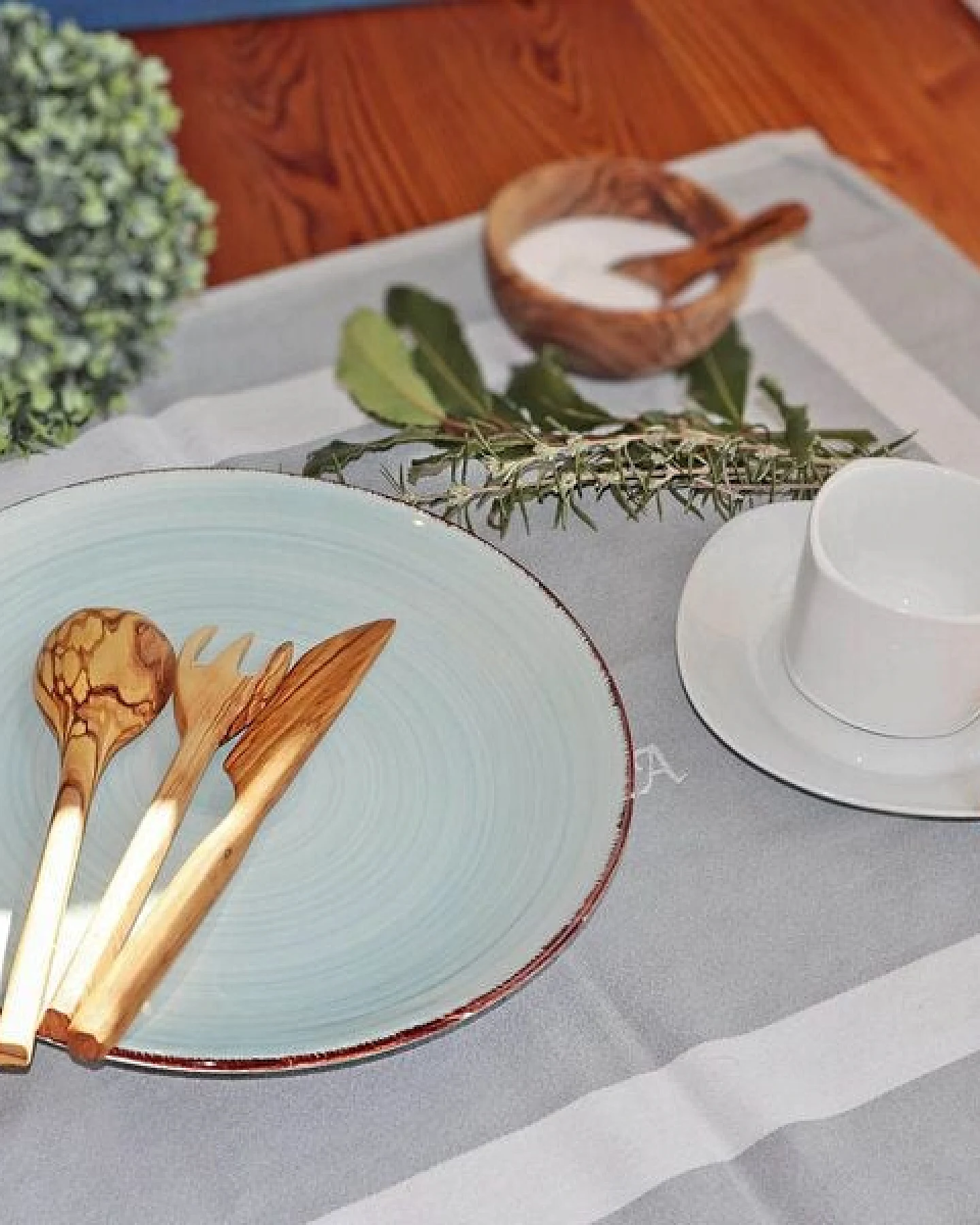 NATUREHOME Besteckset Tafelbesteck aus Olivenholz Handarbeit Mediterran – Ansicht 4