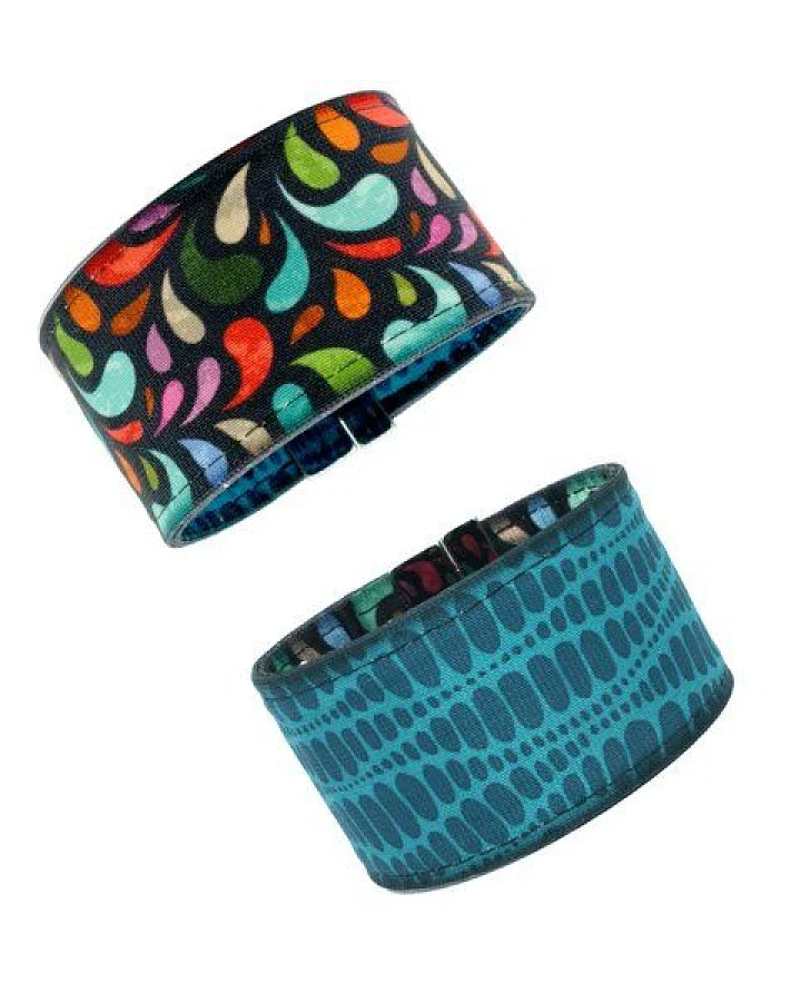 Paisley gr (schwarz) / Punkte (blau)