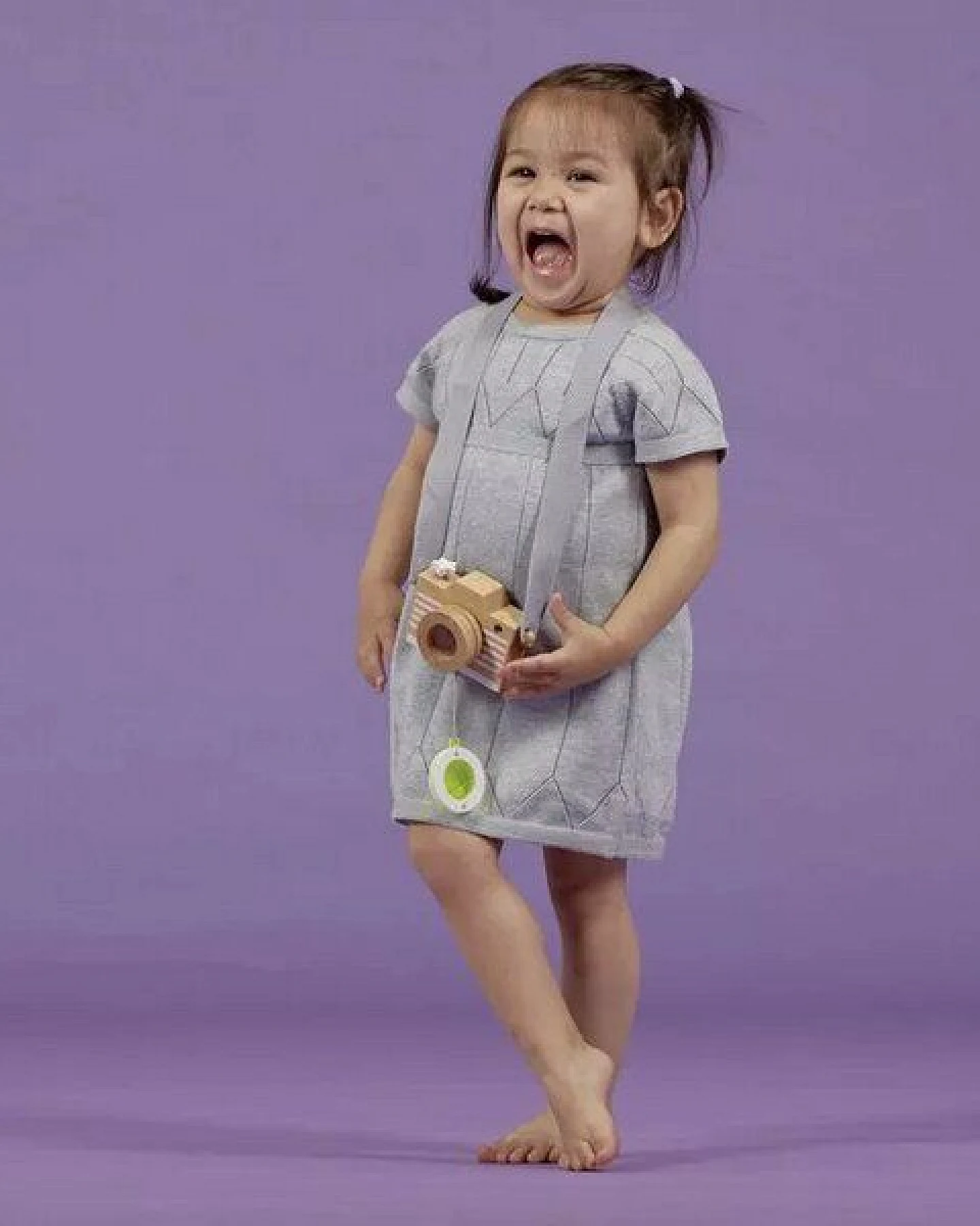 sense-organics Sommerliches Baby Strickkleid Orla in graublau von Sense Organics GOTS – Ansicht 2