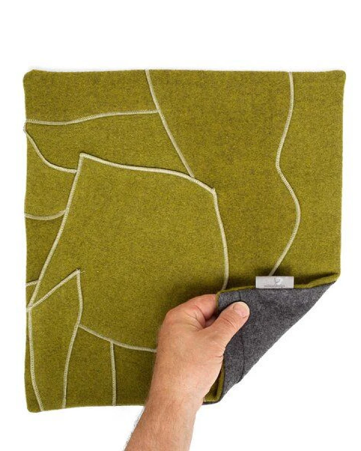 nahtur-design Dekokissen "zero-waste" aus kuscheliger Schurwolle