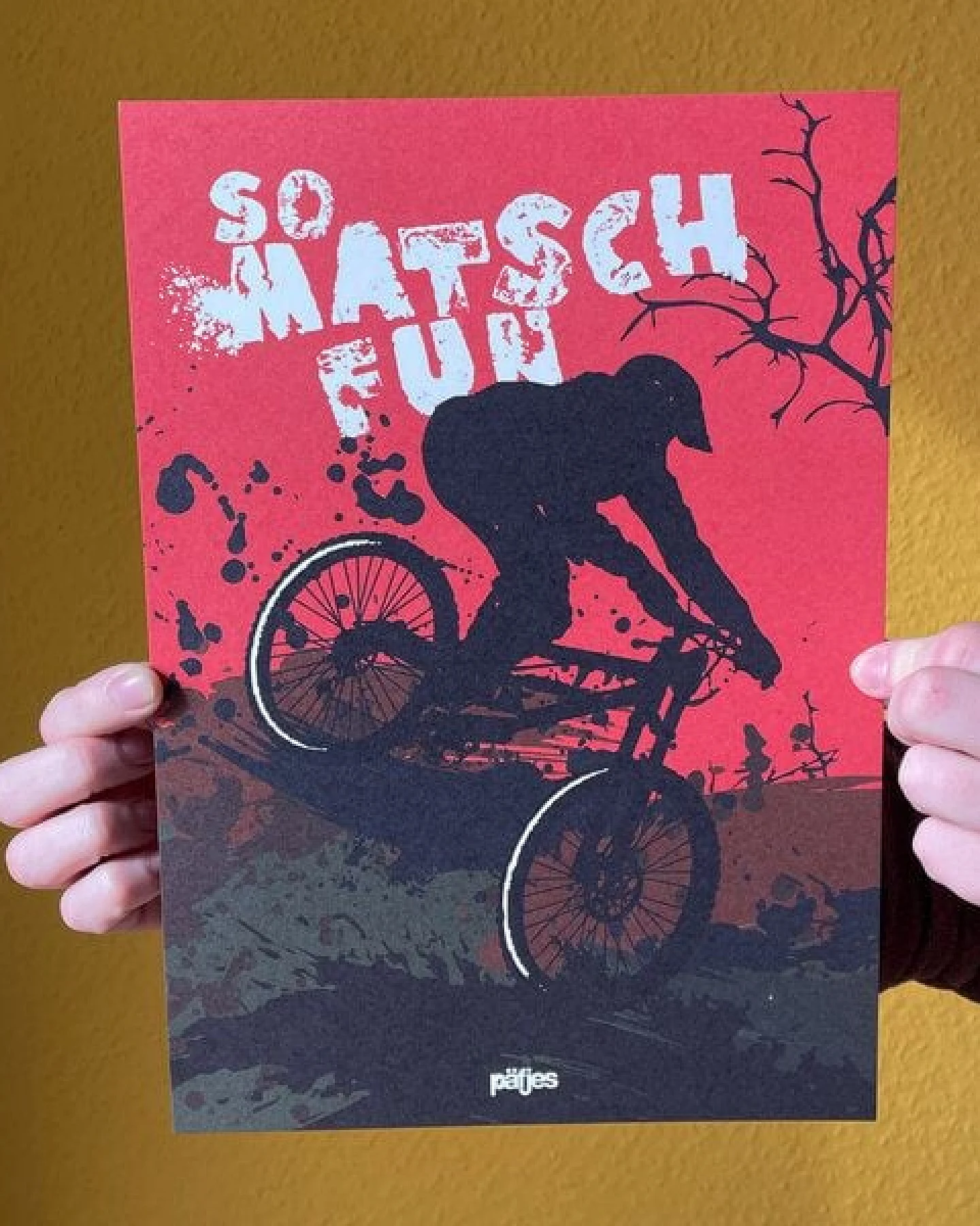 päfjes Downhill / So Matsch fun / Fahrrad / Poster A4 – Ansicht 3