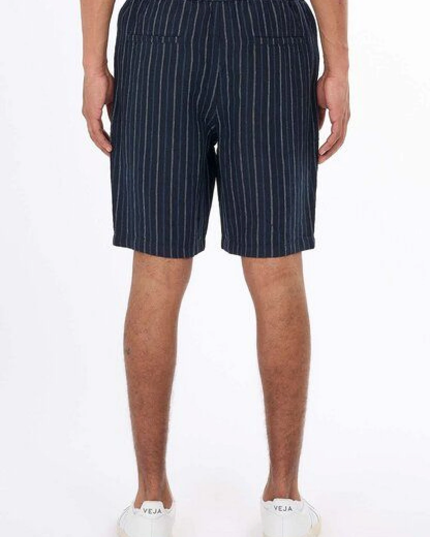 KnowledgeCotton Apparel Loose Striped Shorts aus Bio-Leinen – Ansicht 2