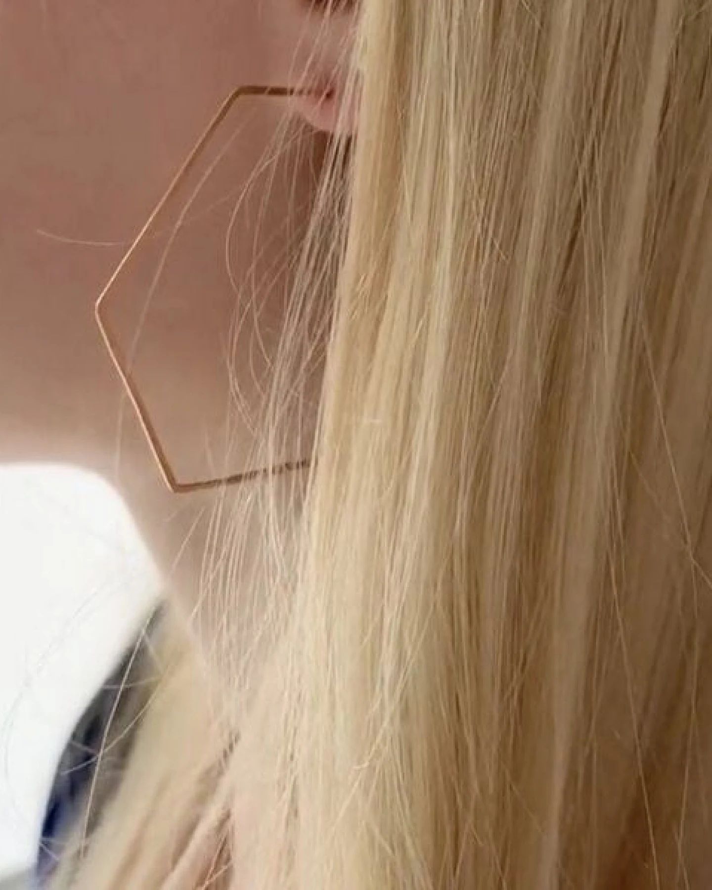 BELLYBIRD Jewellery CREOLEN - Hexagon, gehämmert, S/M/L – Ansicht 3