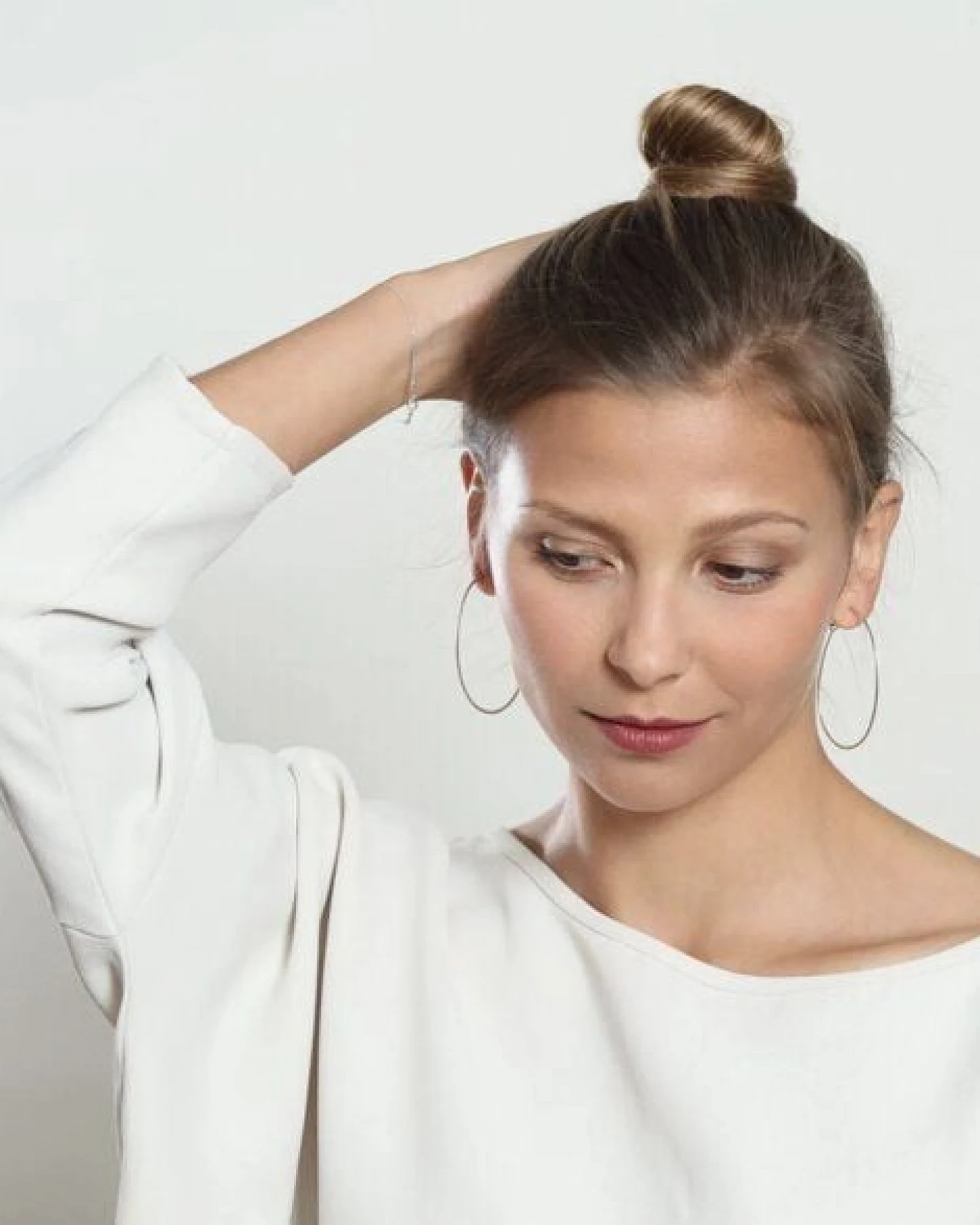 BELLYBIRD Jewellery CREOLEN - Kreis, gehämmert, S/M/L – Ansicht 4