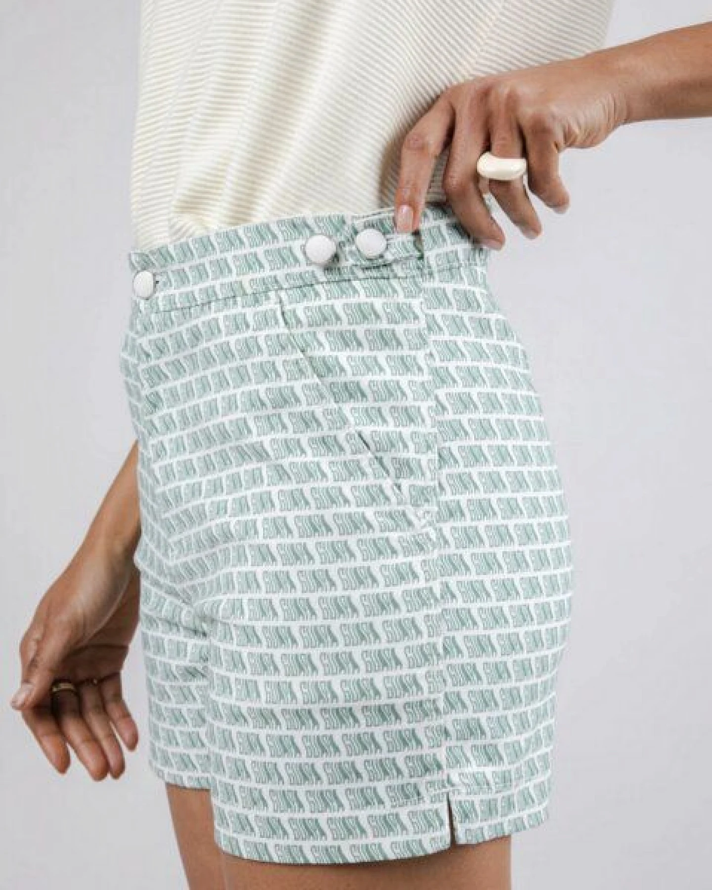 Brava Fabrics Guapa Lola Shorts White – Ansicht 3