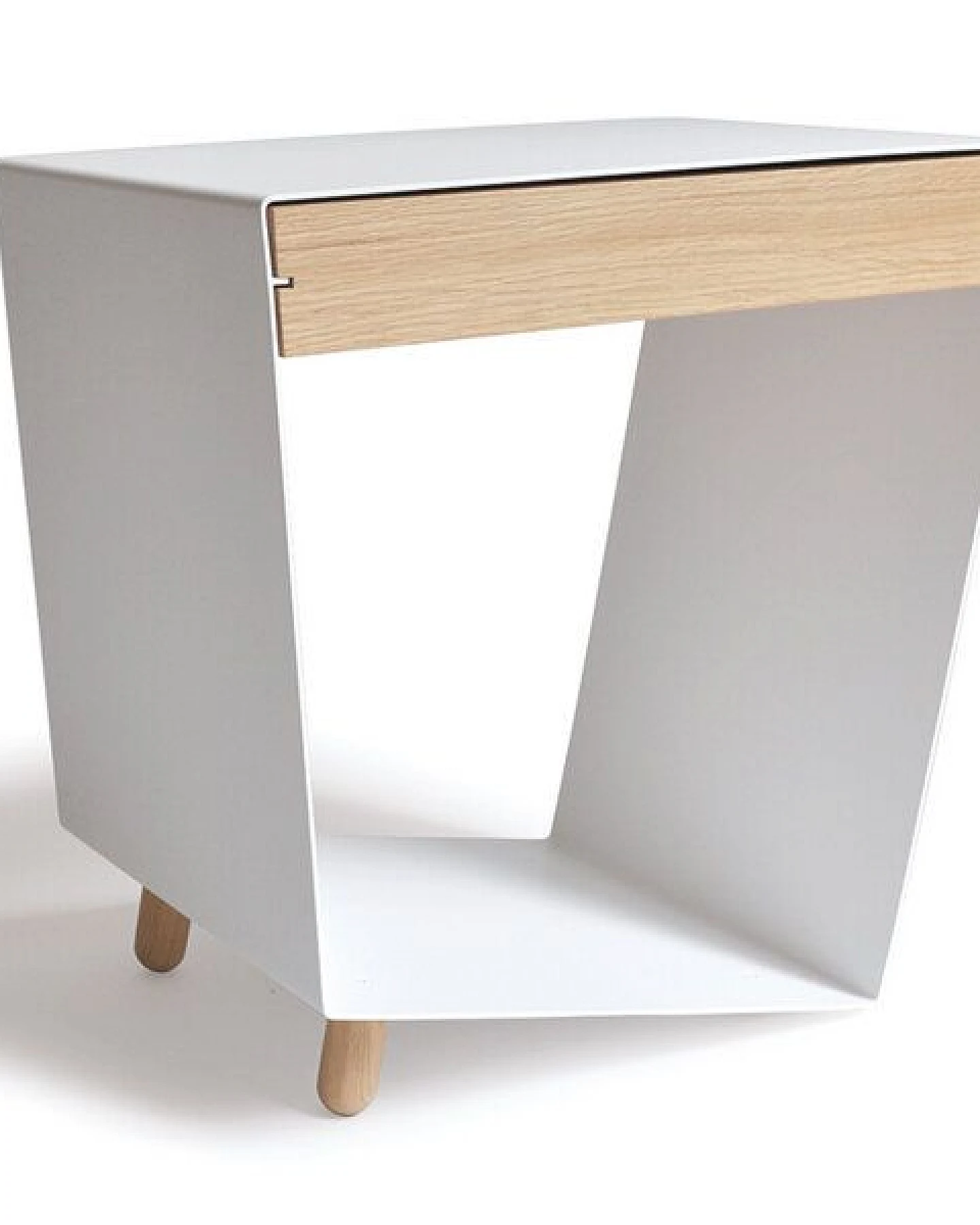 chris&ruby 12° Beistelltisch mit Schublade – Ansicht 2