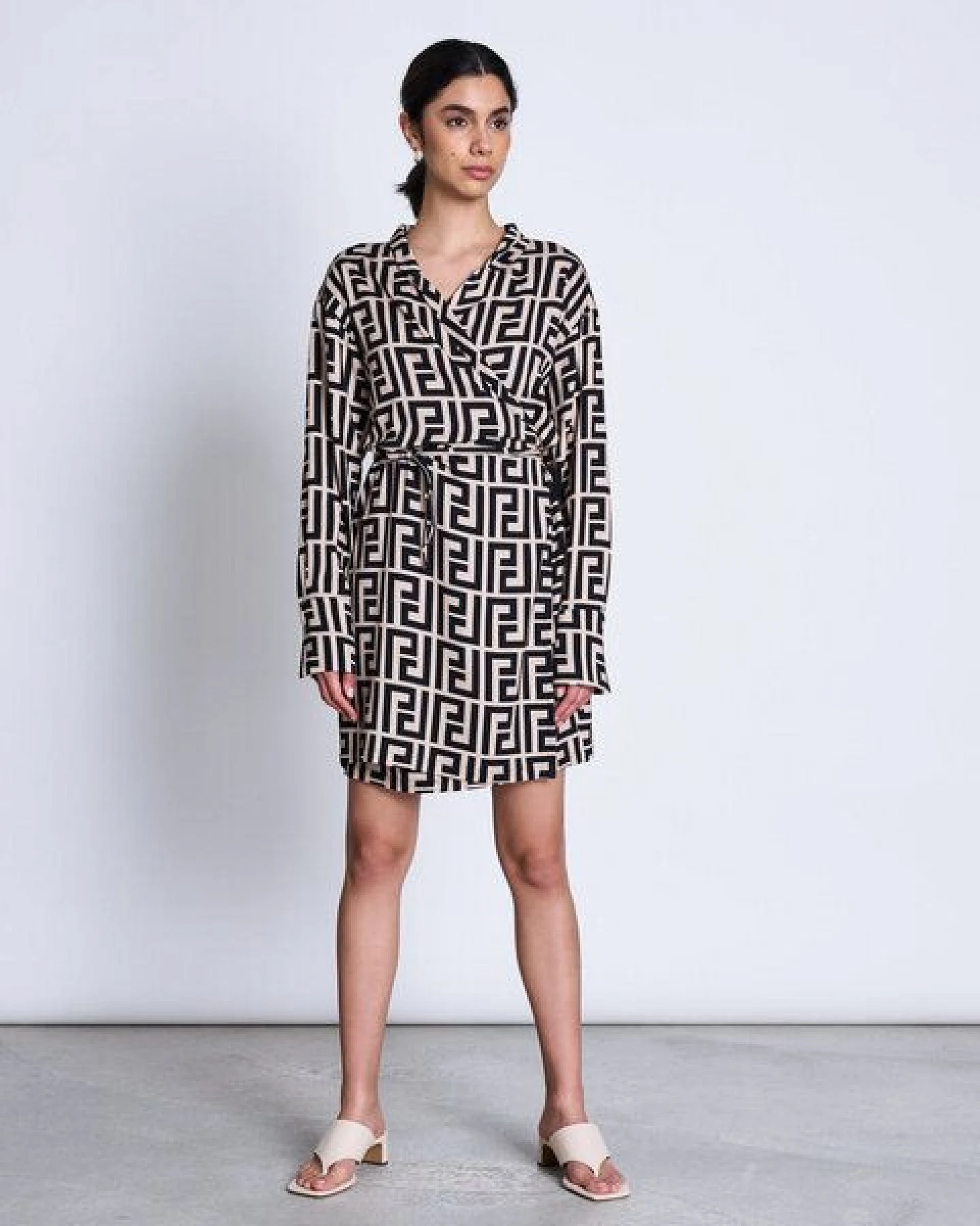 JAN N JUNE Wickelkleid OFELIA Meander Print – Ansicht 4