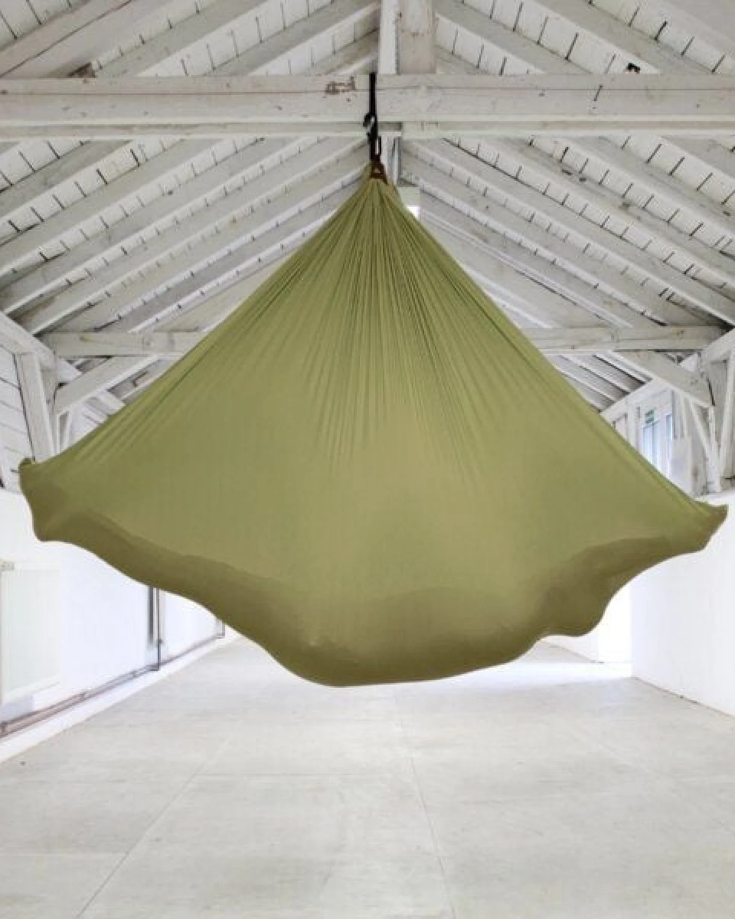 YOGALAXY® Aerial Yoga Tuch - ohne Zubehör - Premiumqualität in diversen Farben – Ansicht 3