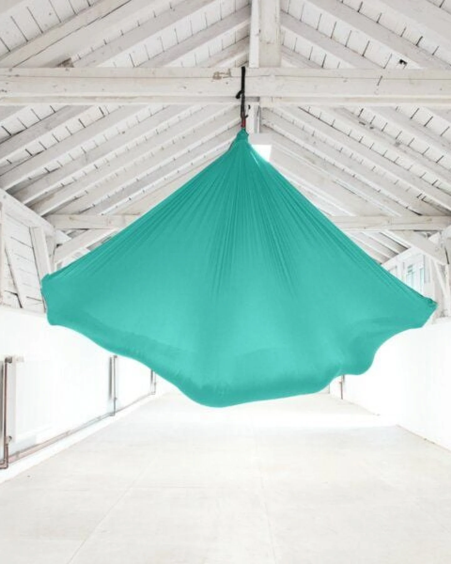 YOGALAXY® Aerial Yoga Tuch - ohne Zubehör - Premiumqualität in diversen Farben – Ansicht 3