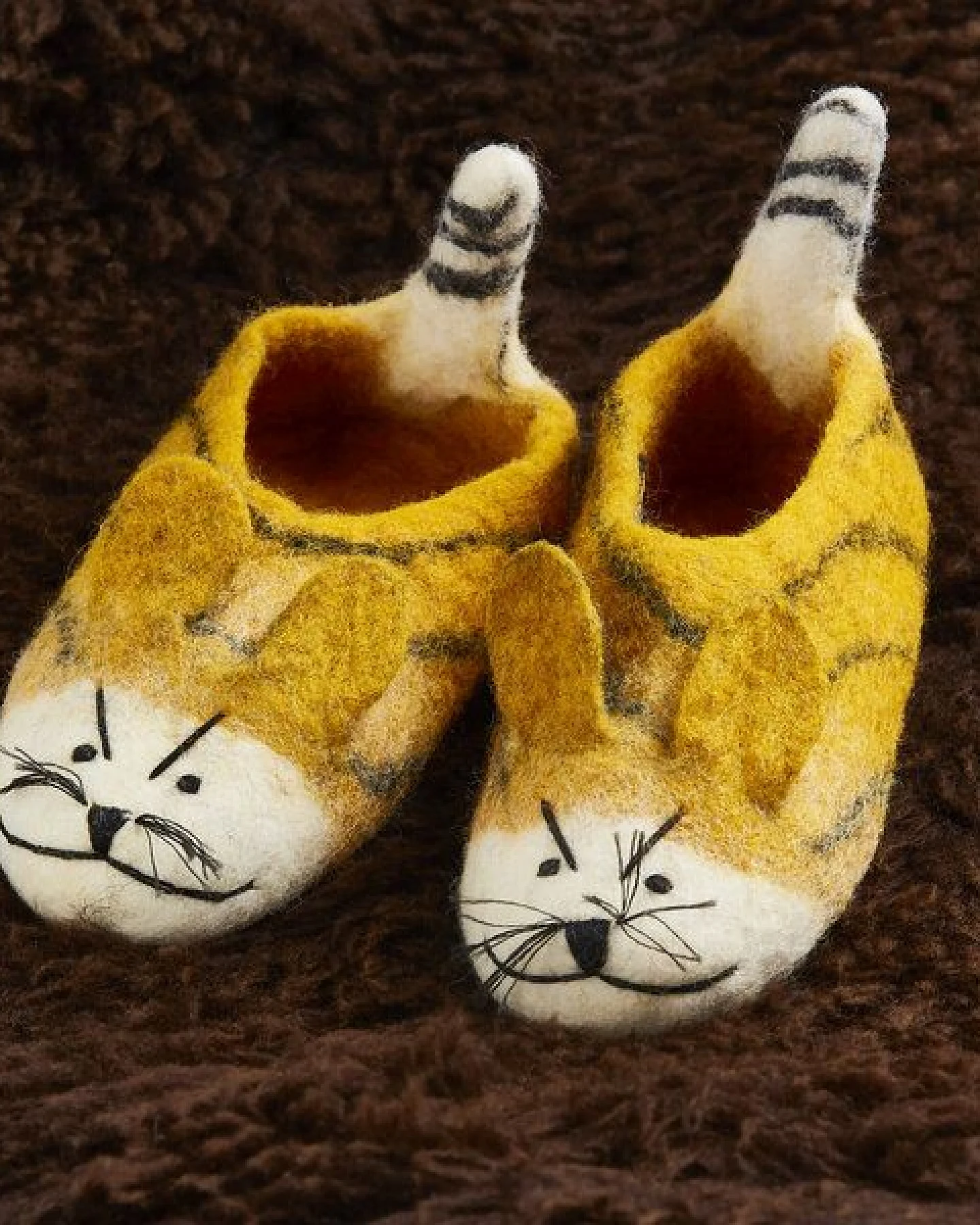 short'n'pietz Filz Hausschuhe Tiger für Kinder und Erwachsene – Ansicht 2