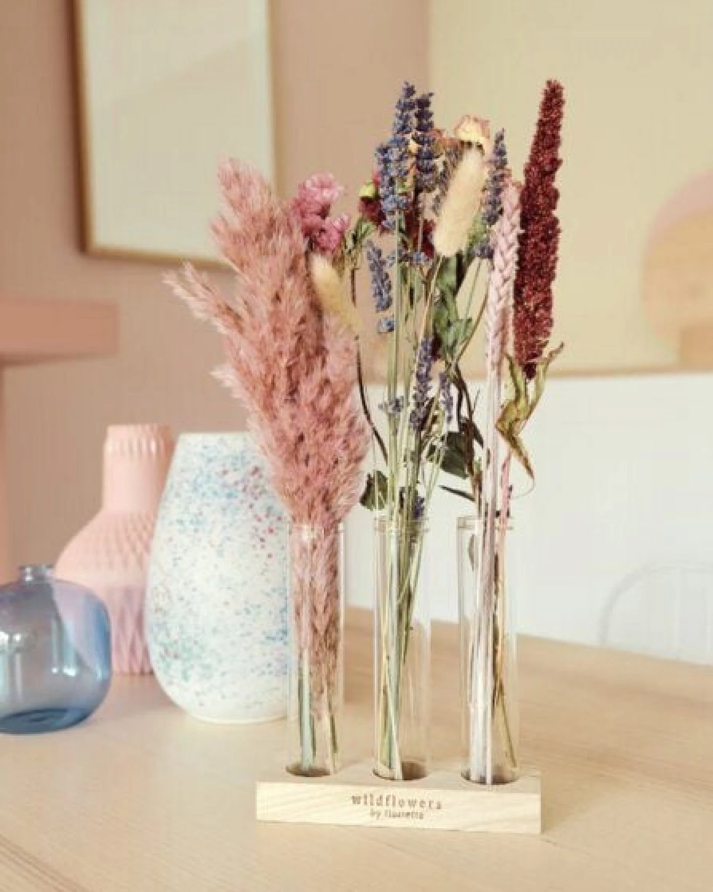 Floriette Trockenblumen mit Vasen im Briefpaket – Ansicht 2