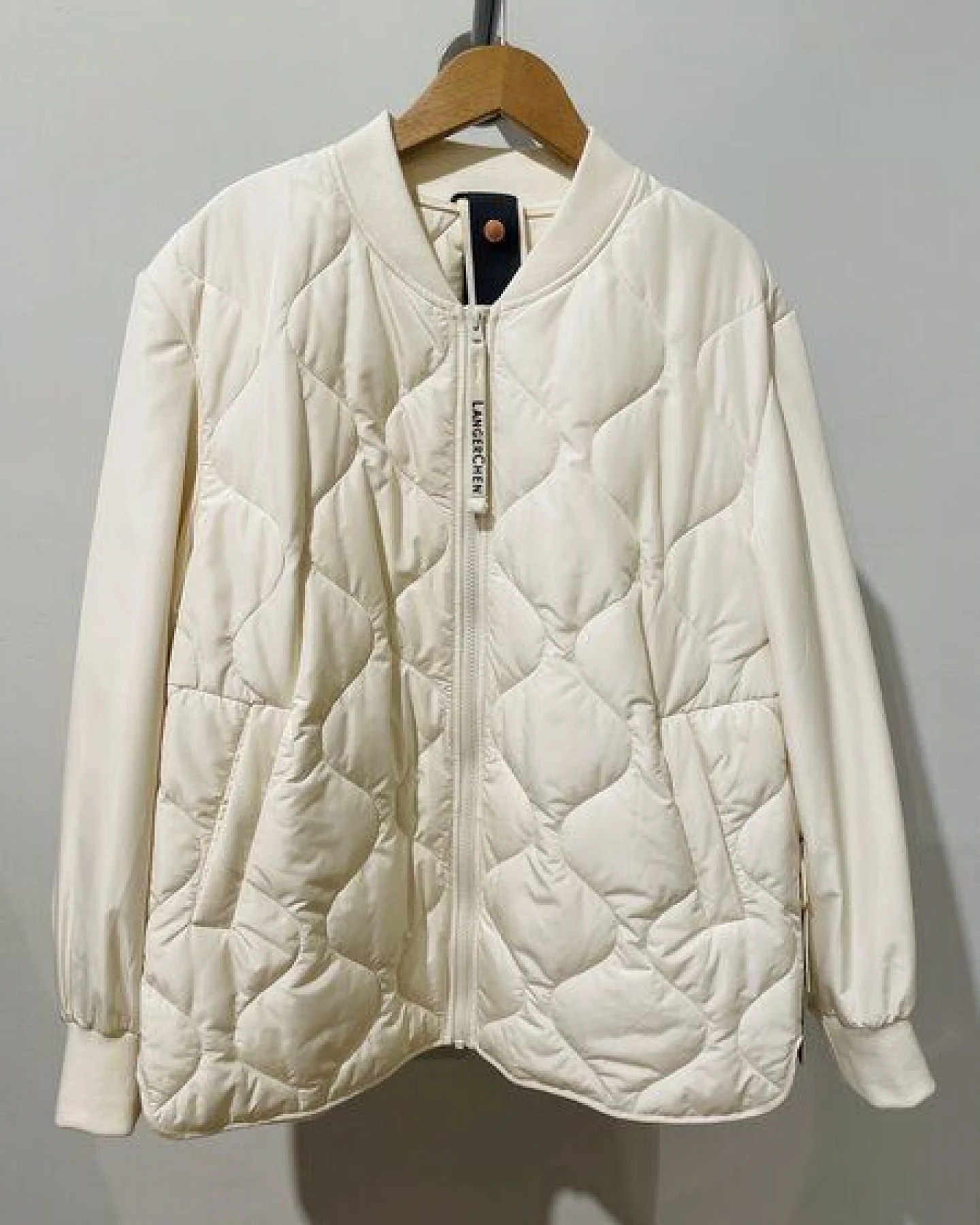 LangerChen Wattierte Bomber Jacke Burnham – Ansicht 3