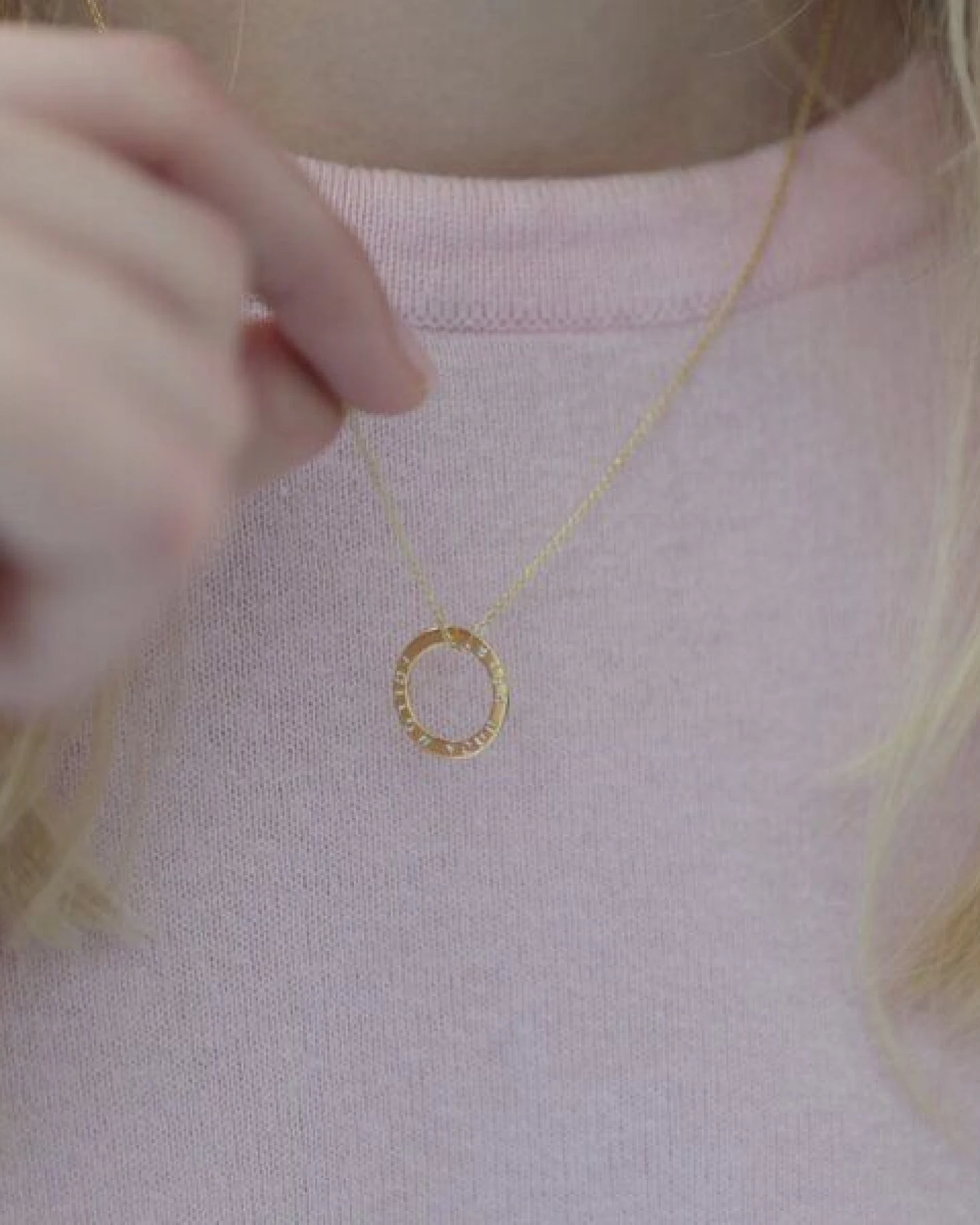 BELLYBIRD Jewellery Personalisierte Gravurkette - Ring, 16,5 mm / Silber/ Silber vergoldet – Ansicht 3