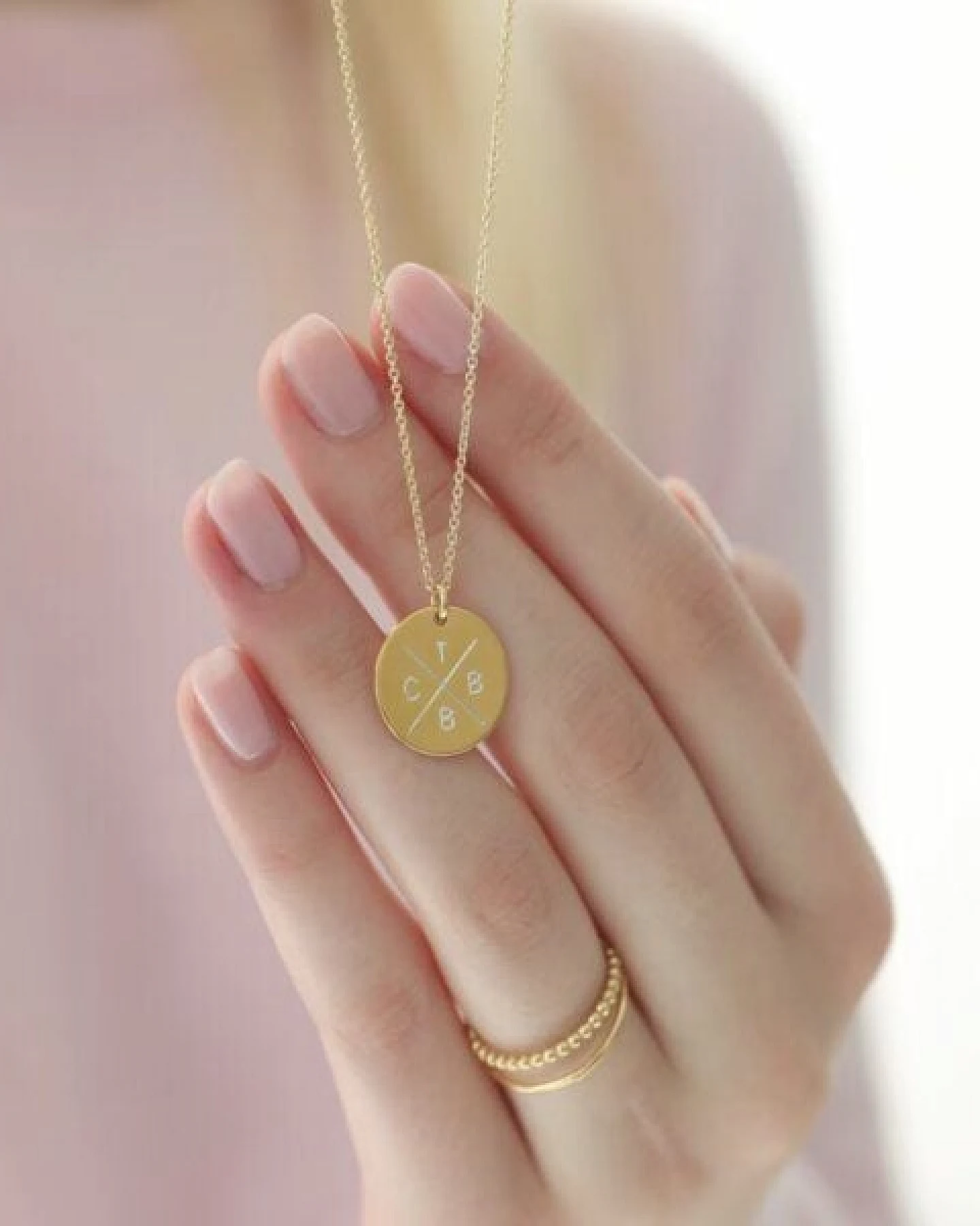 BELLYBIRD Jewellery Personalisierte Gravurkette - Familienkette, 15,5 mm/ Silber/ Silber vergoldet – Ansicht 4