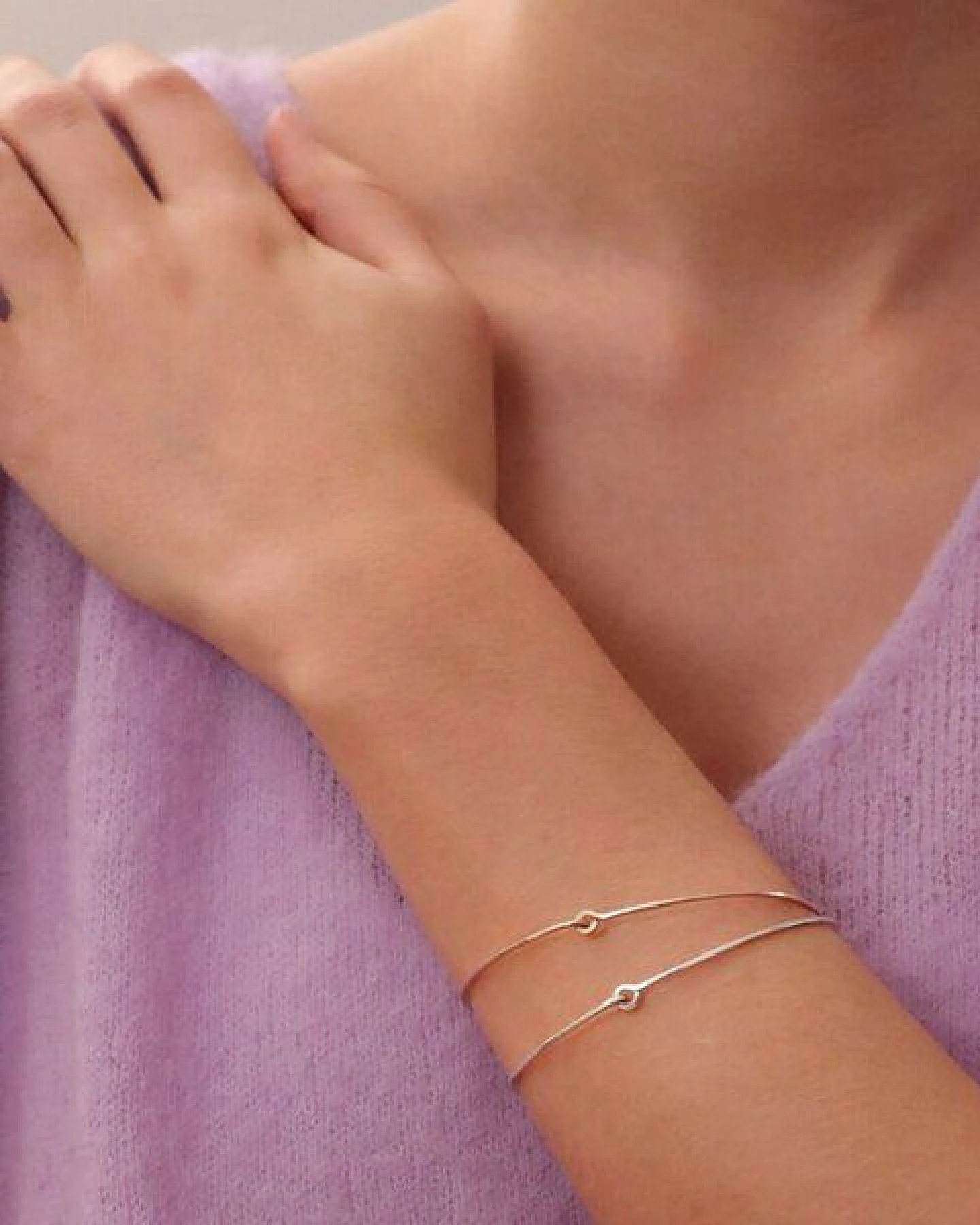 BELLYBIRD Jewellery ARMREIF - gehämmerte Oberfläche, S/M/L – Ansicht 2