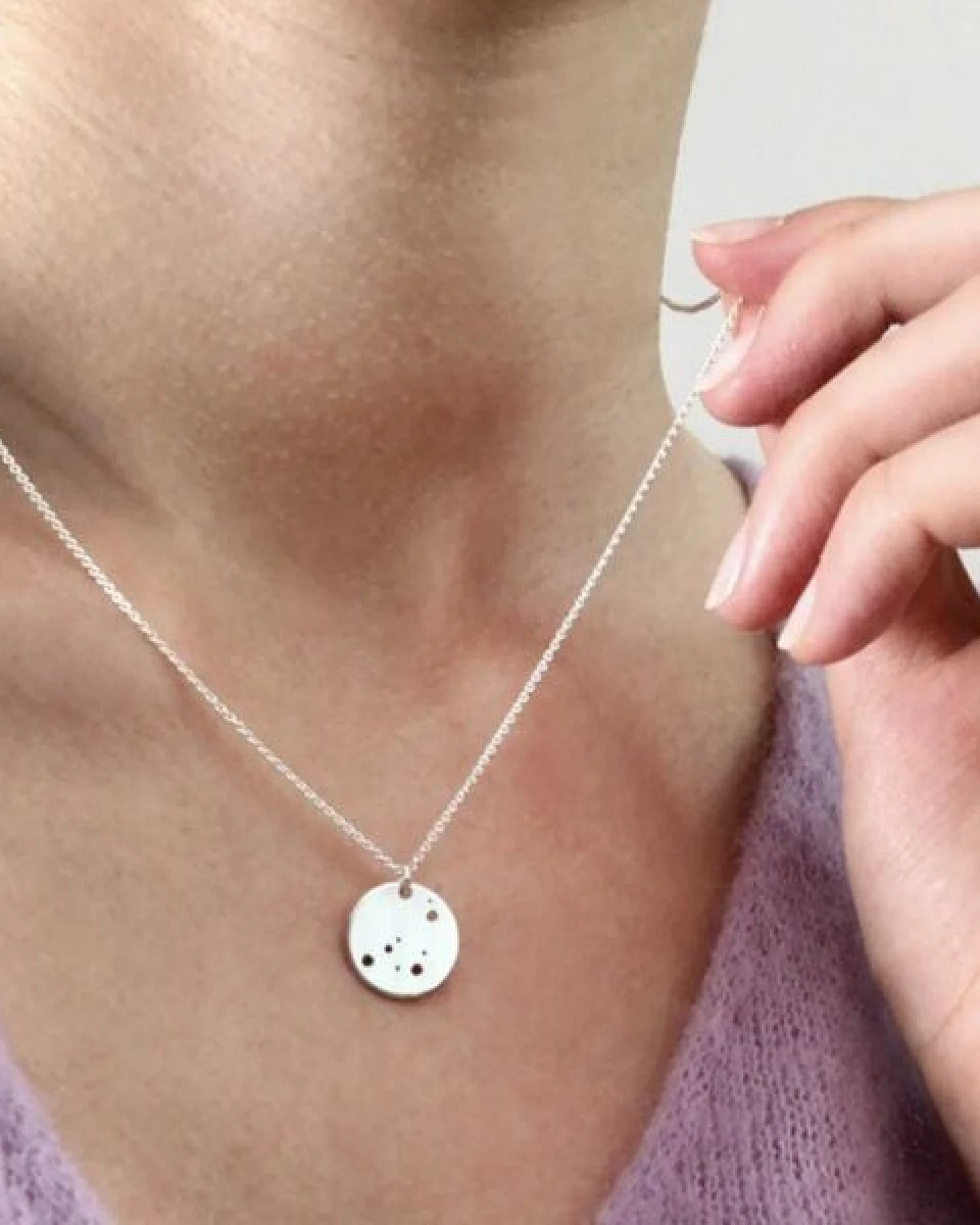 BELLYBIRD Jewellery Sternzeichen Kette, Anhänger 14mm, Silber/ Silber vergoldet – Ansicht 2