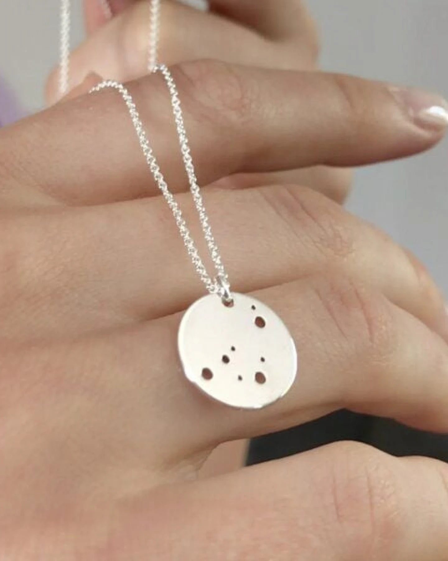 BELLYBIRD Jewellery Sternzeichen Kette, Anhänger 14mm, Silber/ Silber vergoldet – Ansicht 3